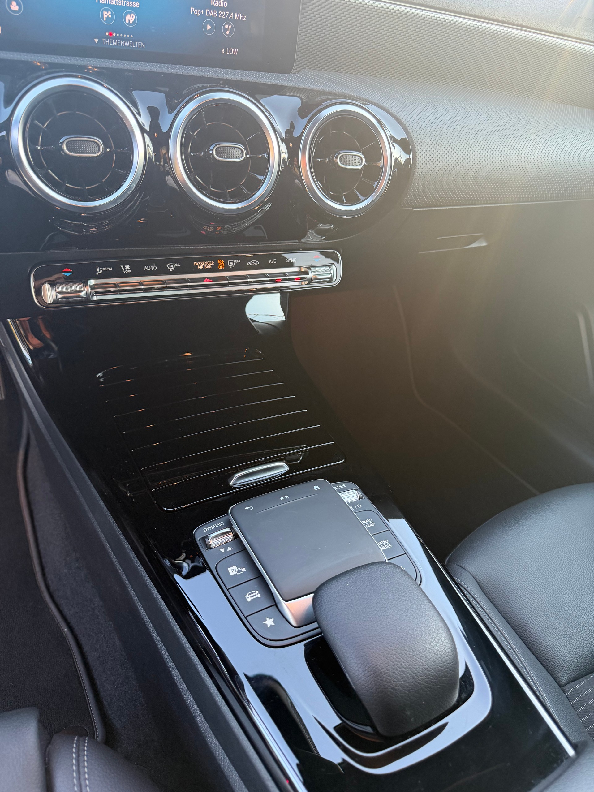 MERCEDES-BENZ A 180 Night Star 7G-DCT-image-13
