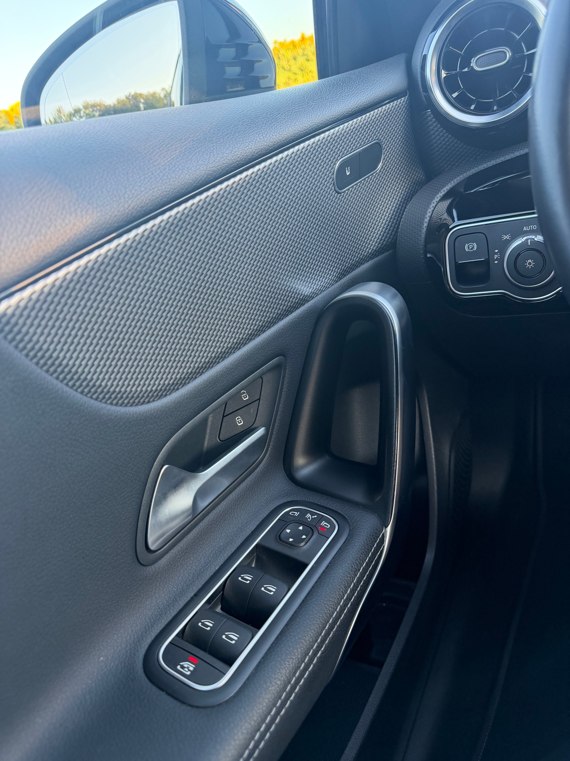 MERCEDES-BENZ A 180 Night Star 7G-DCT-image-14