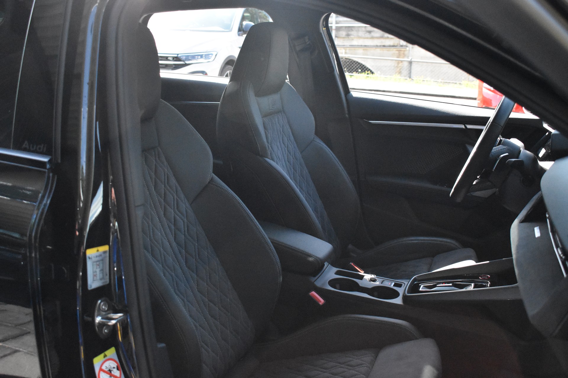 AUDI S3 Sportback TFSI quattro S-tronic-image-7