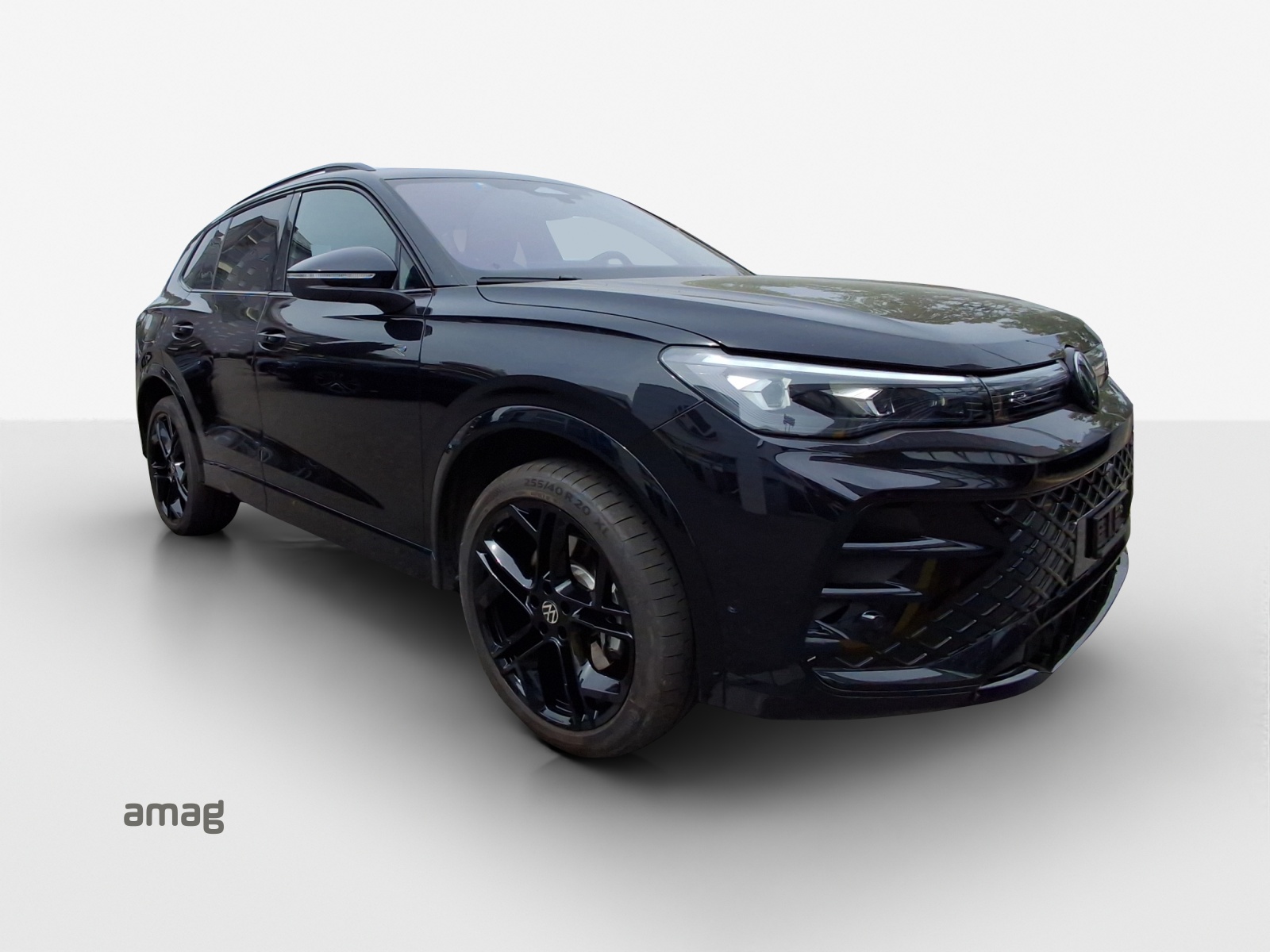 VW Tiguan 2.0 TSI DSG R-Line 4Motion-image-5