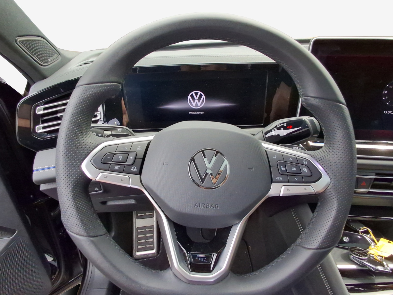 VW Tiguan 2.0 TSI DSG R-Line 4Motion-image-9