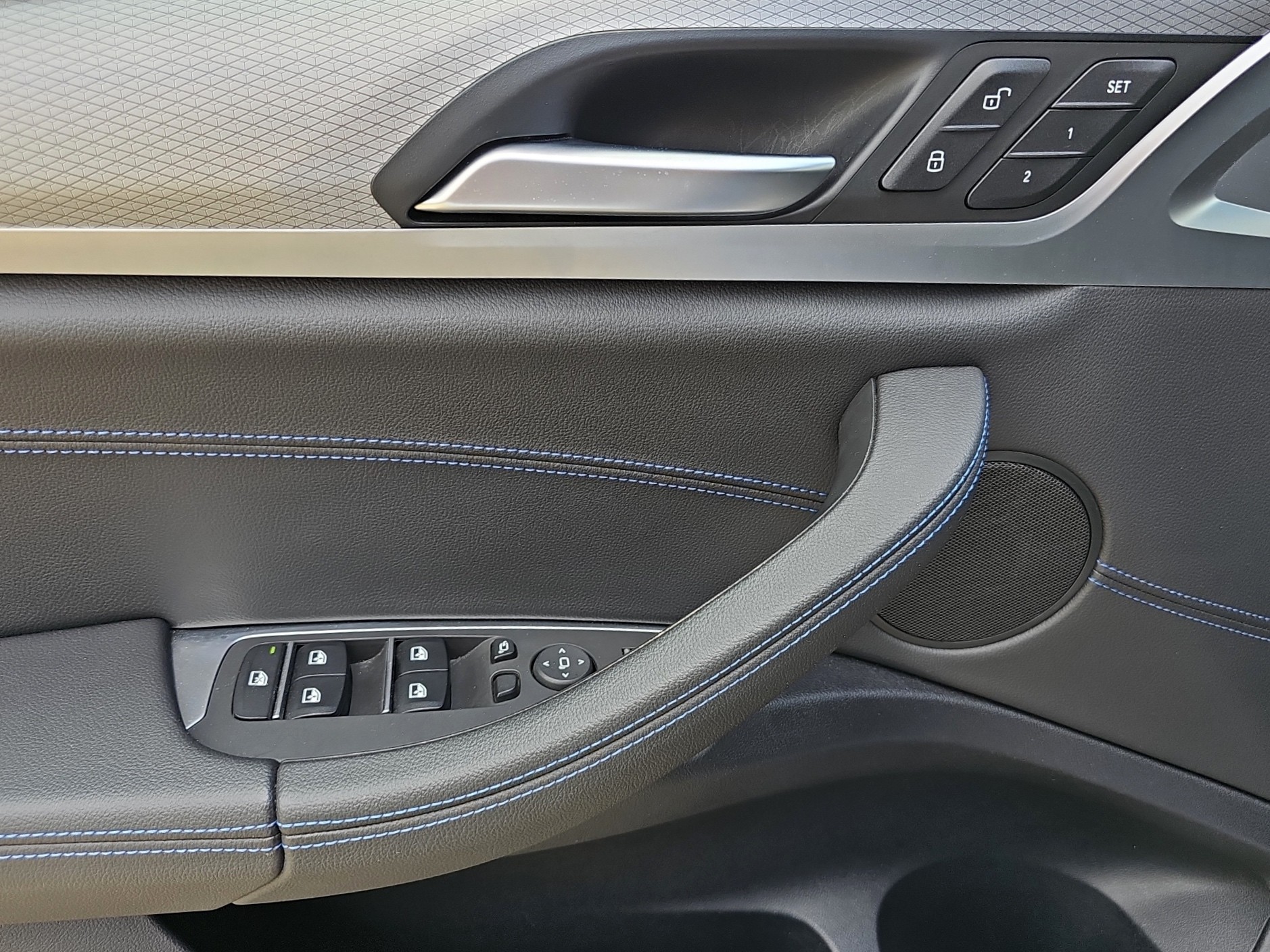 BMW X3 xDrive M40i Steptronic-image-17