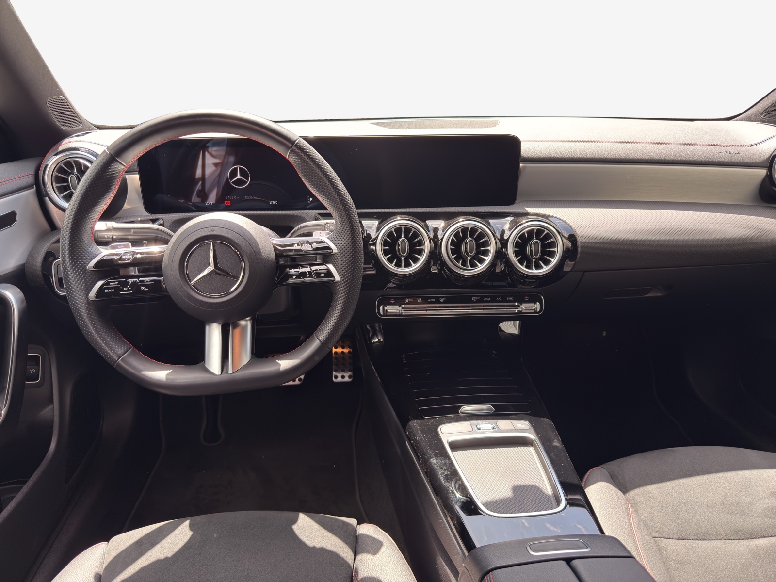 MERCEDES-BENZ CLA 220 4Matic 8G-DCT-image-8