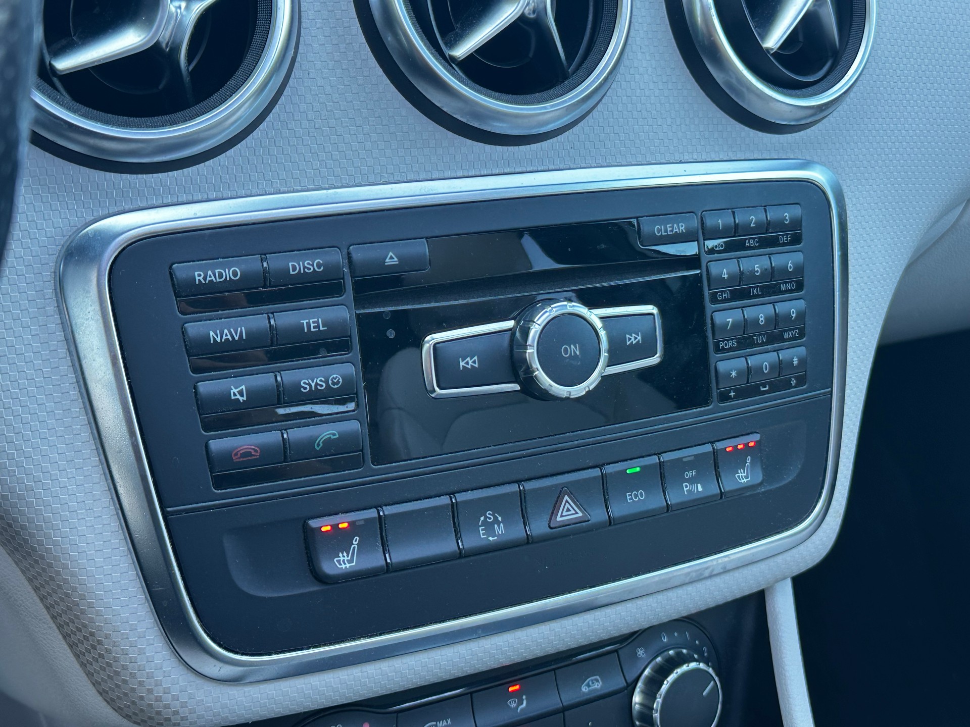 MERCEDES-BENZ A 180 CDI Style 7G-DCT-image-12