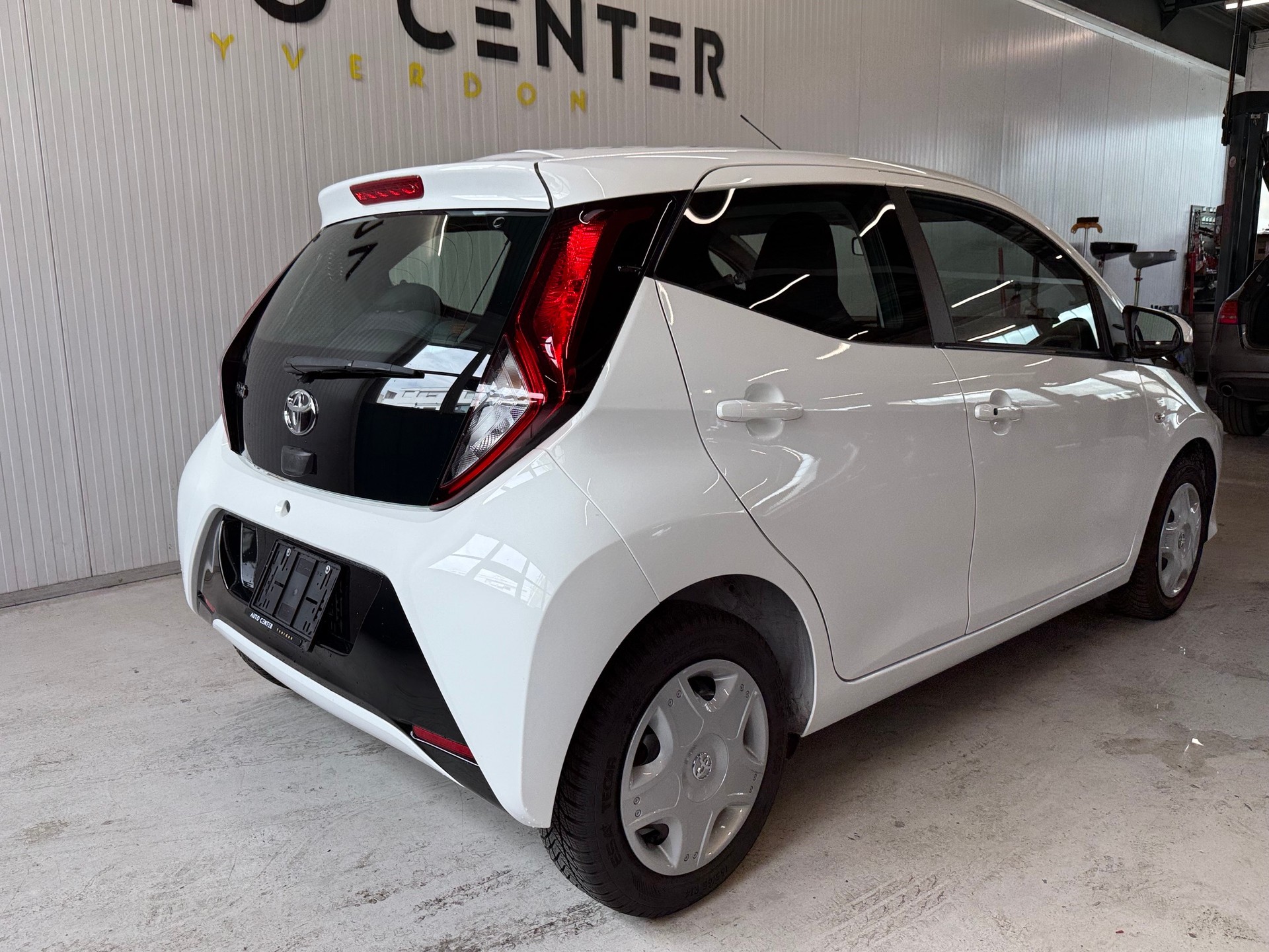 TOYOTA Aygo 1.0 VVT-i X-shift Trend-image-2