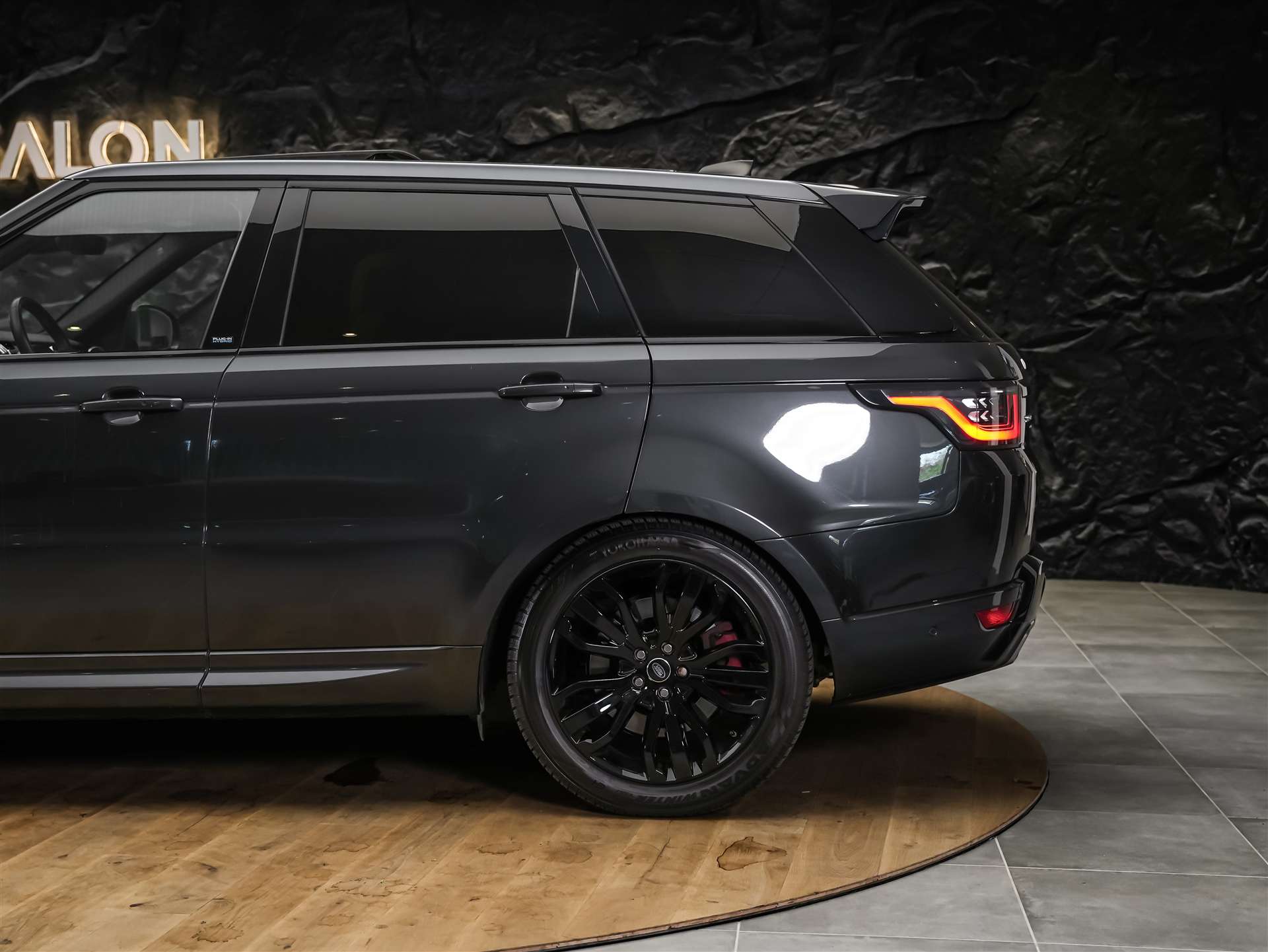 LAND ROVER Range Rover Sport P400e 2.0 I4 PHEV HSE Dynamic Aut. *CH Auto*Sitzlüftung*Panorama*-image-19
