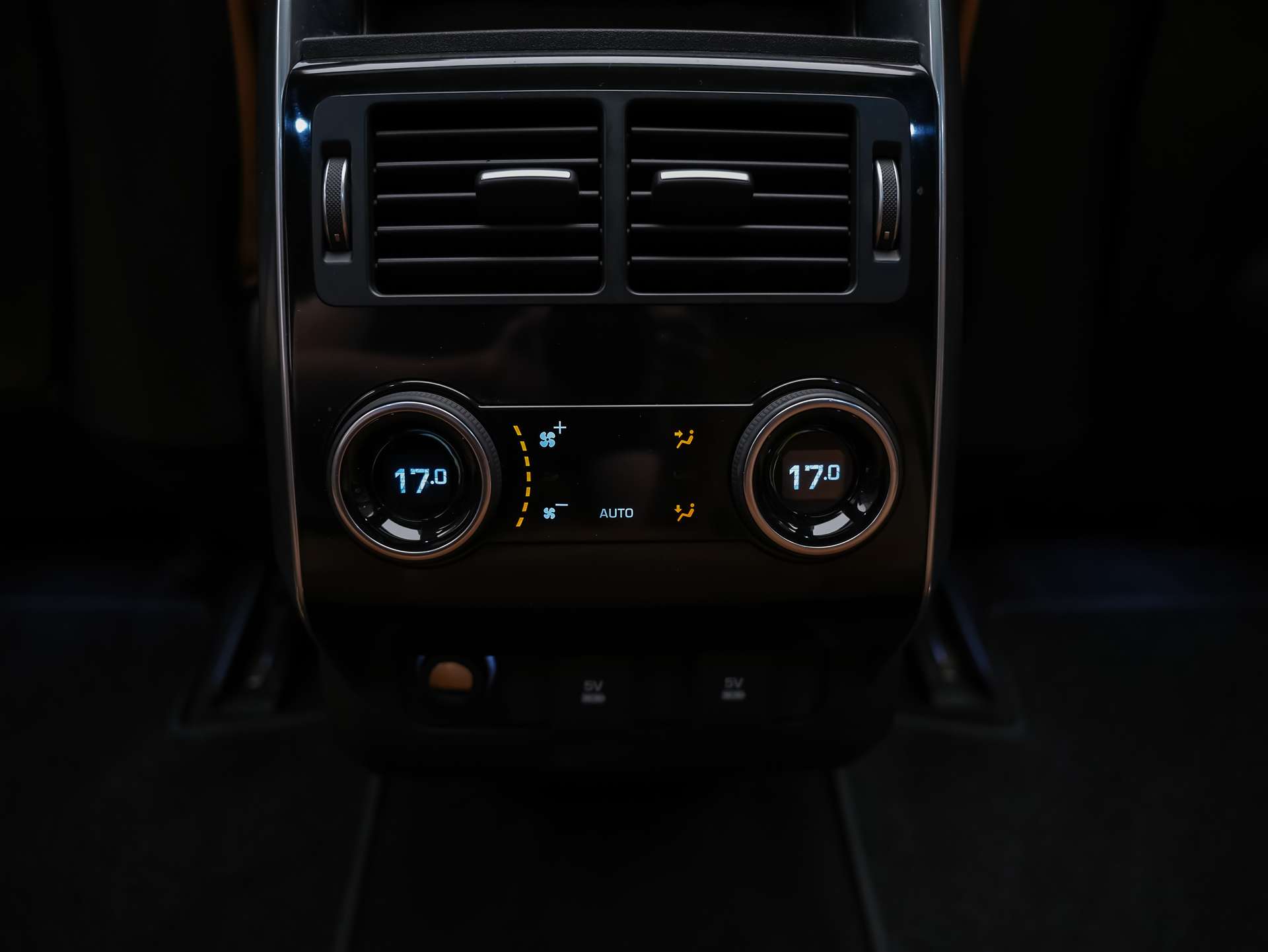LAND ROVER Range Rover Sport P400e 2.0 I4 PHEV HSE Dynamic Aut. *CH Auto*Sitzlüftung*Panorama*-image-15