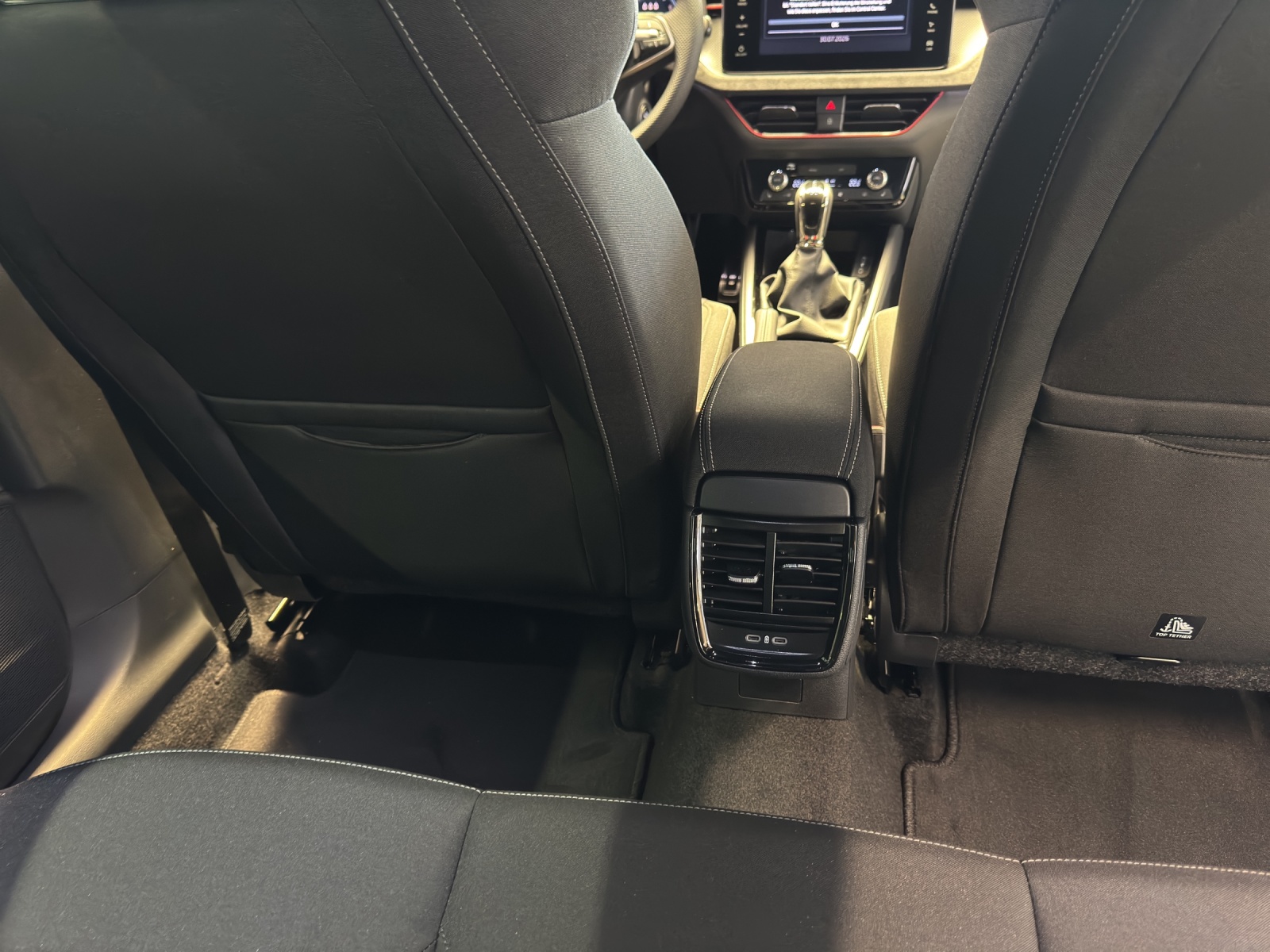 SKODA Kamiq 1.0 TSI Dynamic DSG-image-10