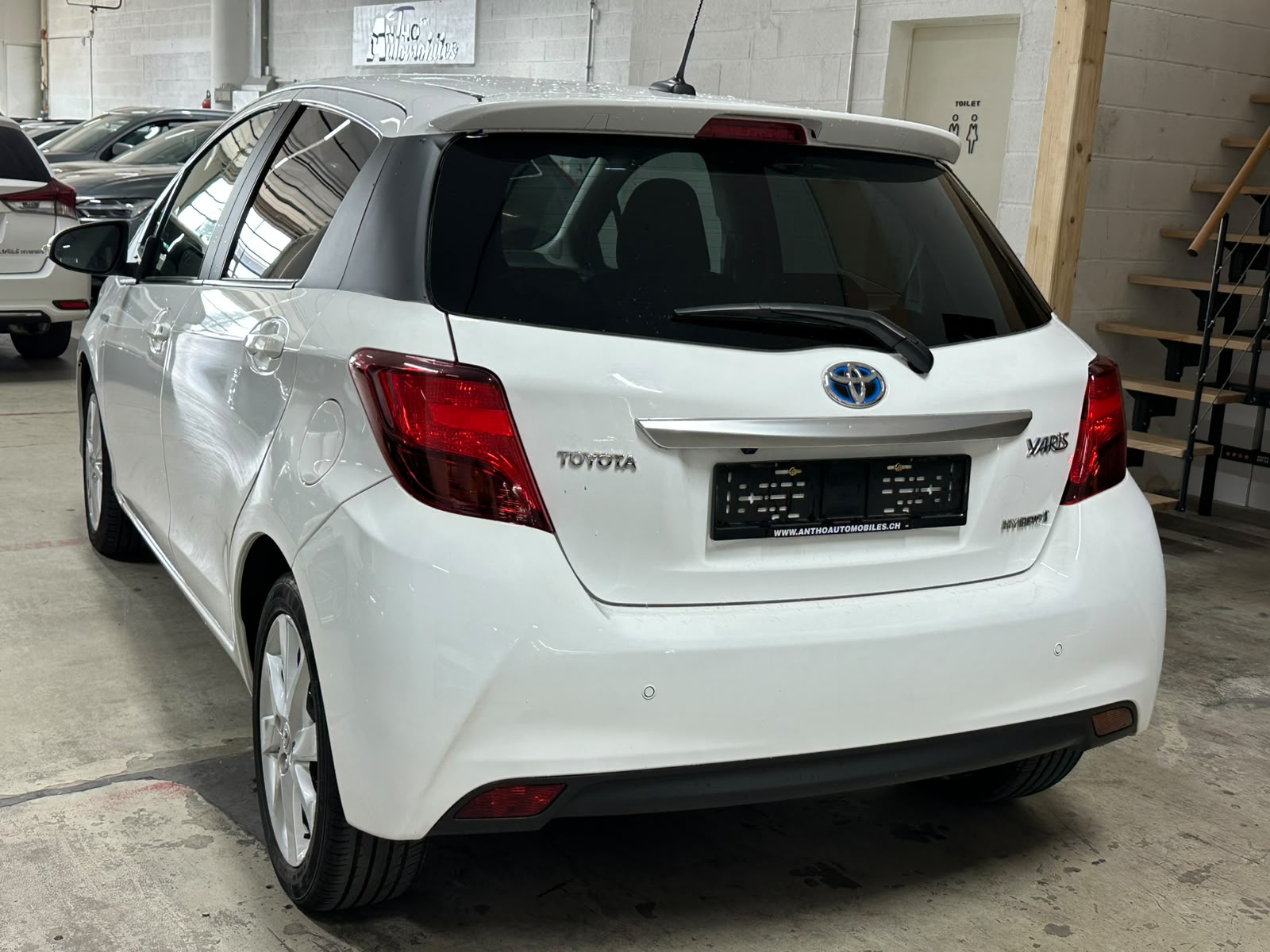 TOYOTA Yaris 1.5 VVT-i Hybrid Trend e-CVT-image-5