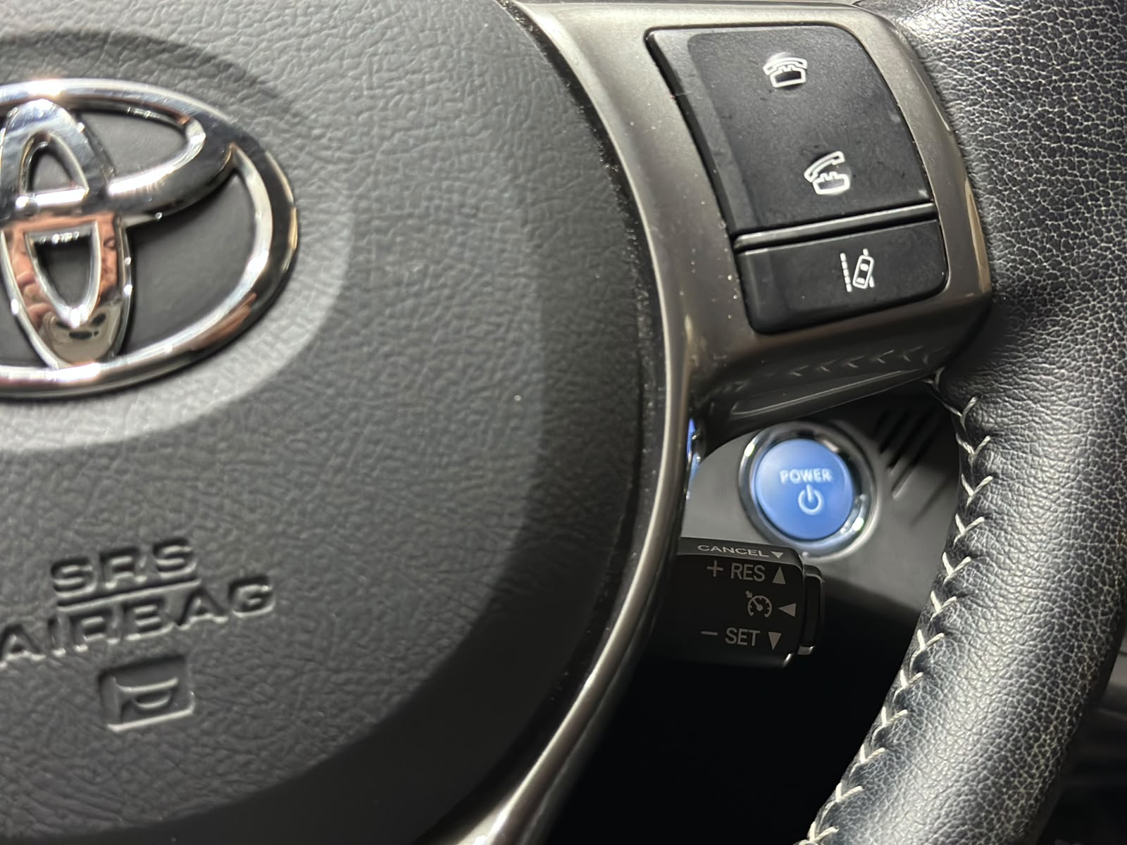 TOYOTA Yaris 1.5 VVT-i Hybrid Trend e-CVT-image-11