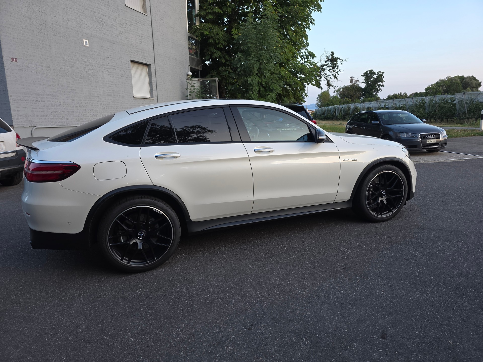 MERCEDES-BENZ GLC Coupé 63 AMG Edition 1 4Matic+ 9G-Tronic-image-11