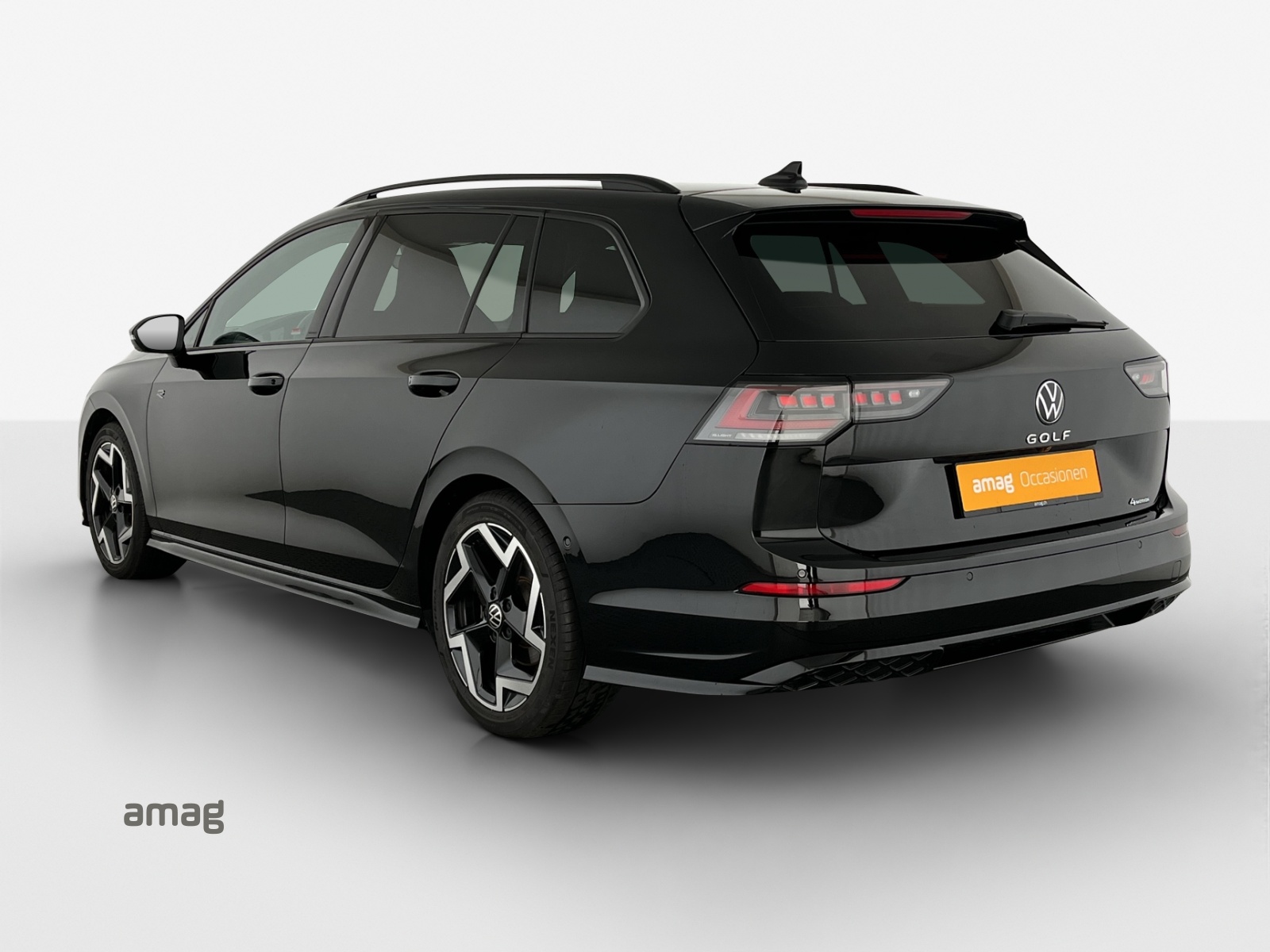 VW Golf Variant 2.0 TSI R-Line DSG 4 Motion-image-2