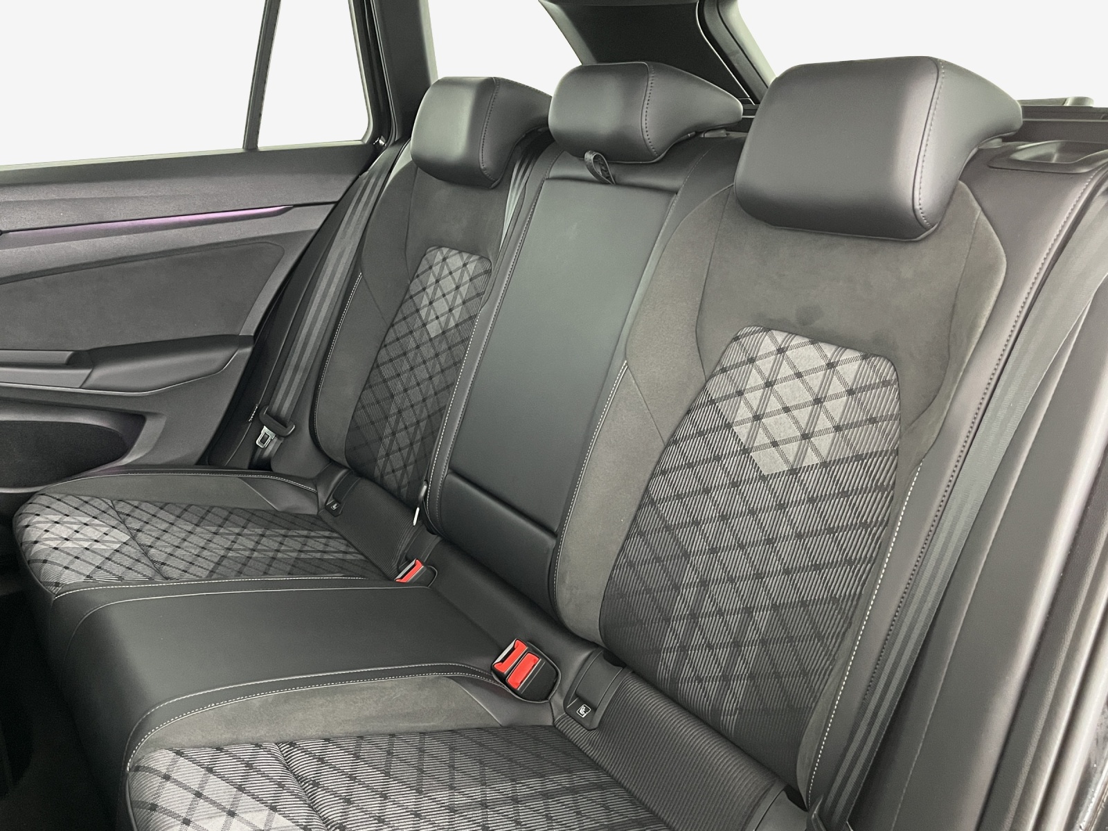 VW Golf Variant 2.0 TSI R-Line DSG 4 Motion-image-11