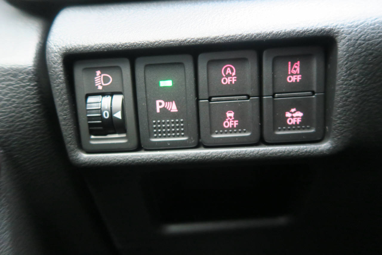 SUZUKI S-Cross 1.4 T Sakura Top Hybrid 4x4-image-12