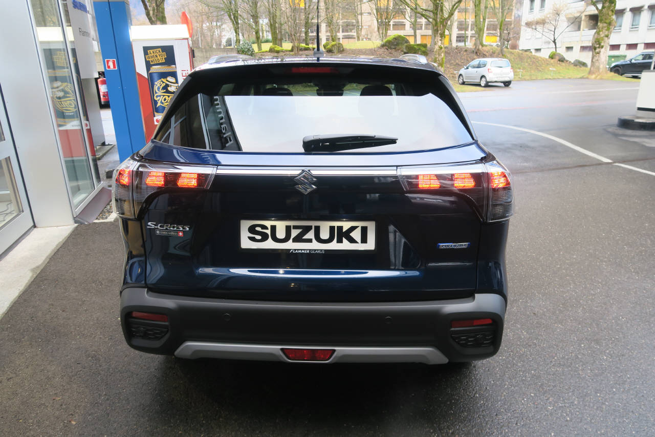 SUZUKI S-Cross 1.4 T Sakura Top Hybrid 4x4-image-2