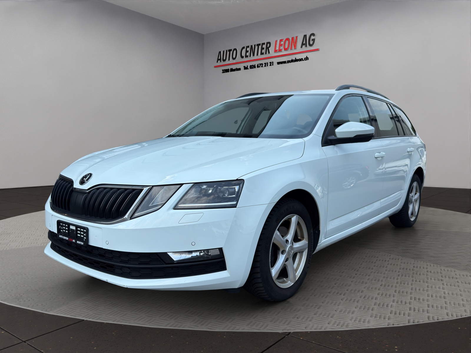 SKODA Octavia Combi 1.6 TDI Ambition DSG-showroom-element-1