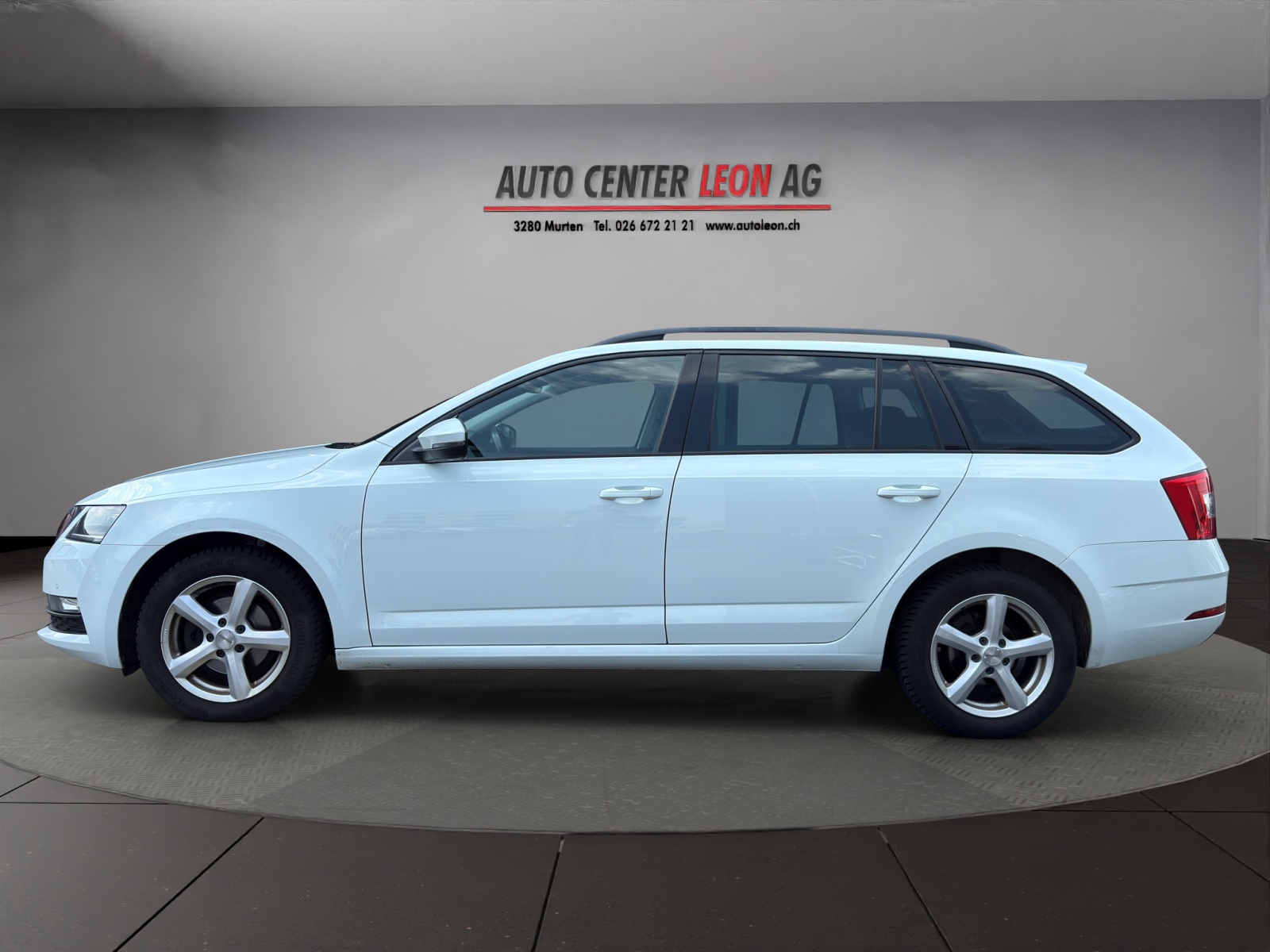 SKODA Octavia Combi 1.6 TDI Ambition DSG-showroom-element-2