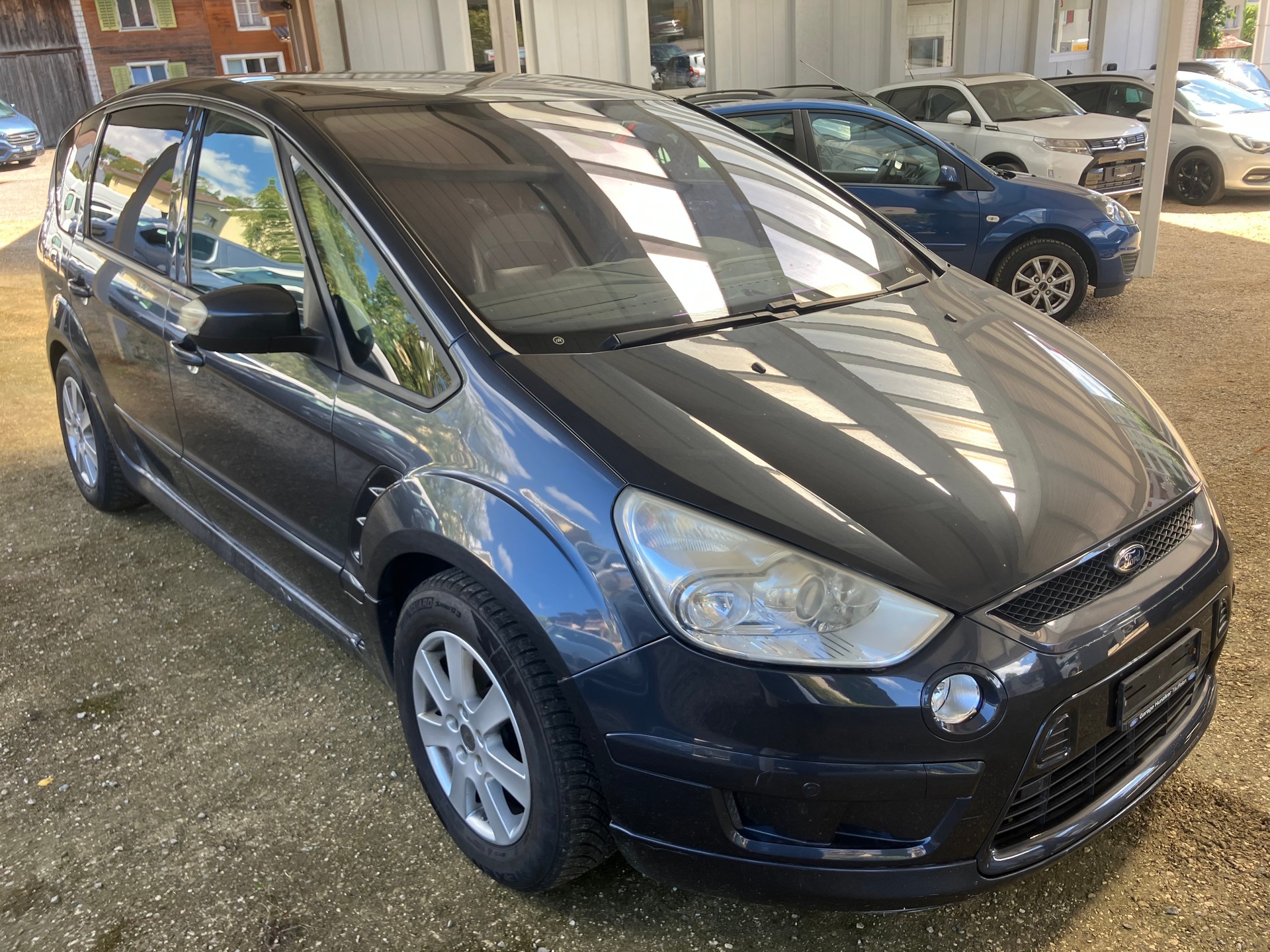 FORD S-Max 2.5i T Titanium-image-1