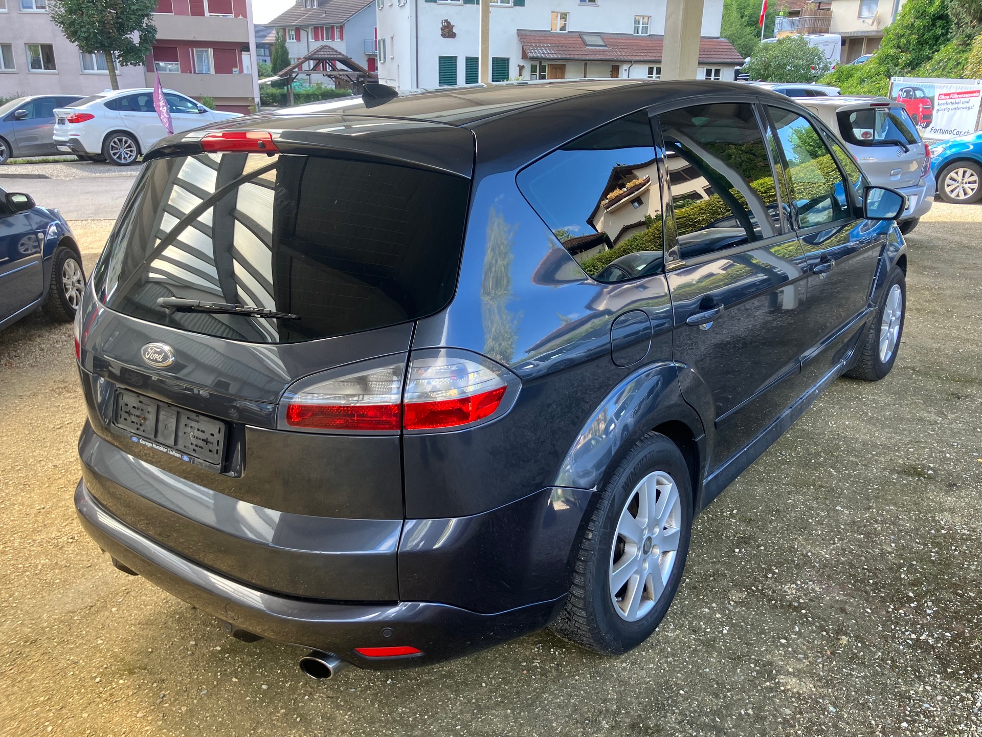 FORD S-Max 2.5i T Titanium-image-2