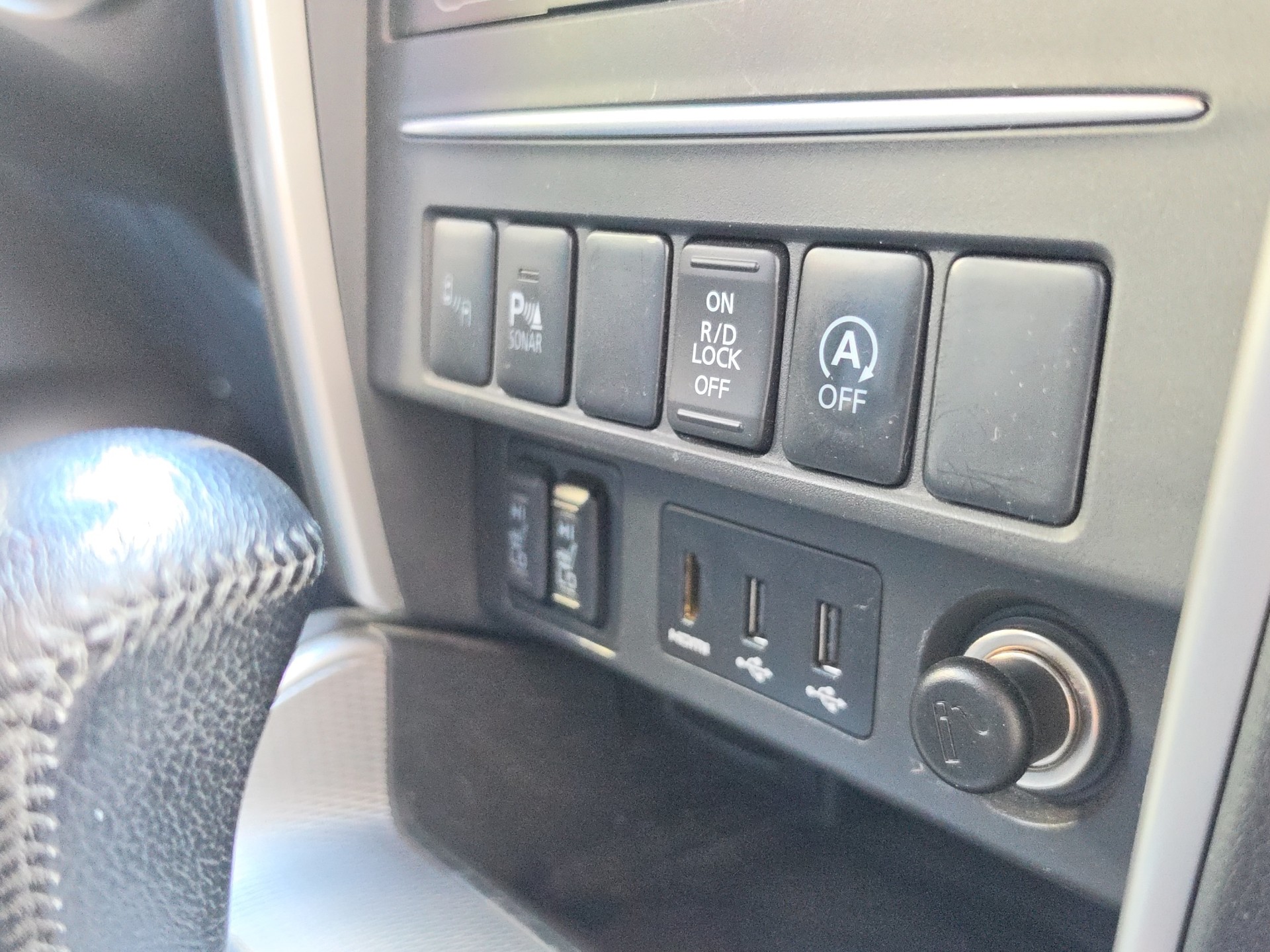 MITSUBISHI 2.2 Diamond Double Cab Automat-image-12