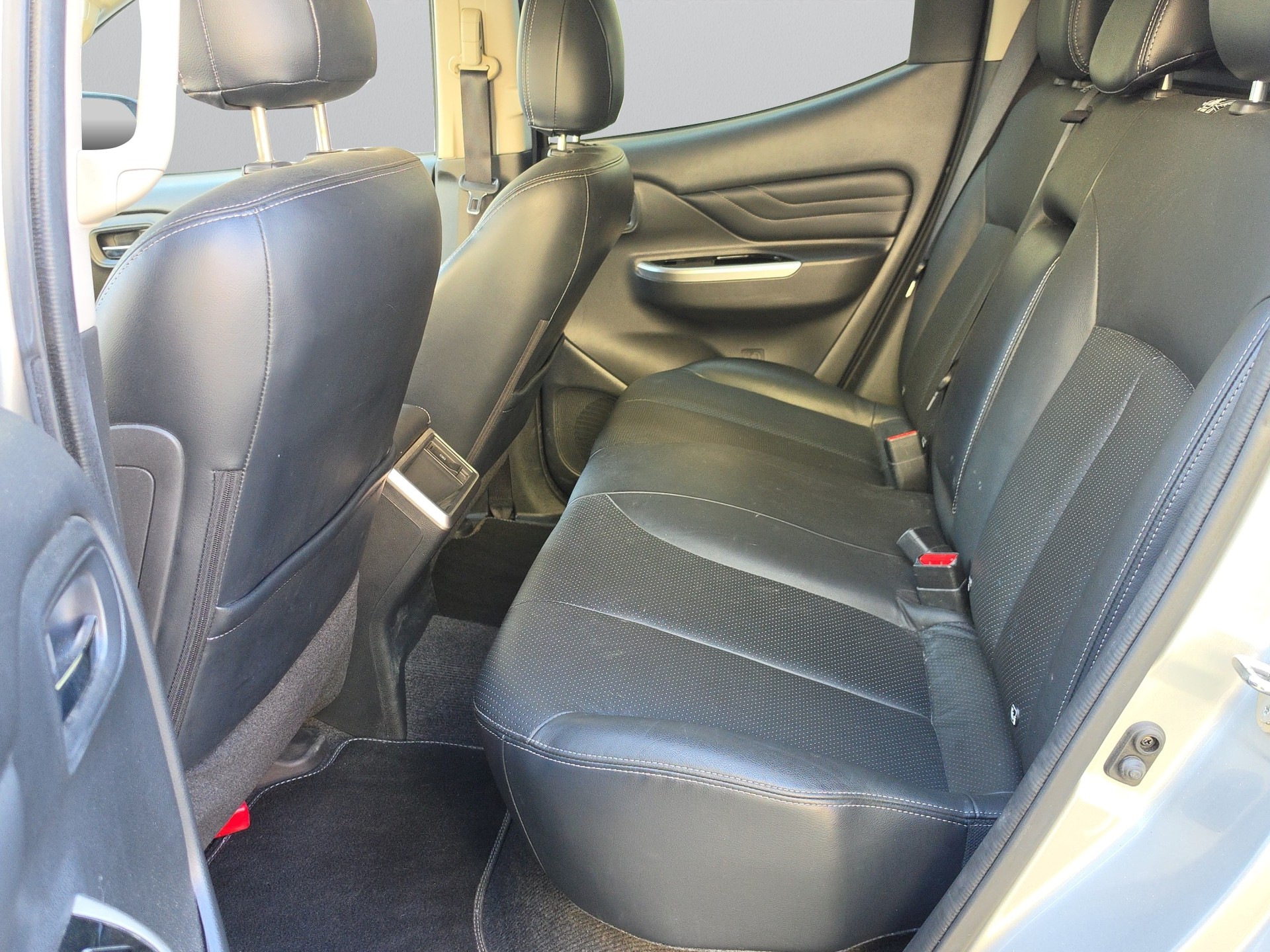 MITSUBISHI 2.2 Diamond Double Cab Automat-image-14