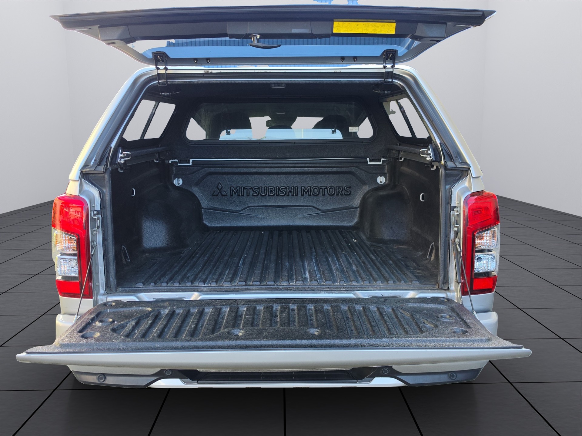 MITSUBISHI 2.2 Diamond Double Cab Automat-image-18