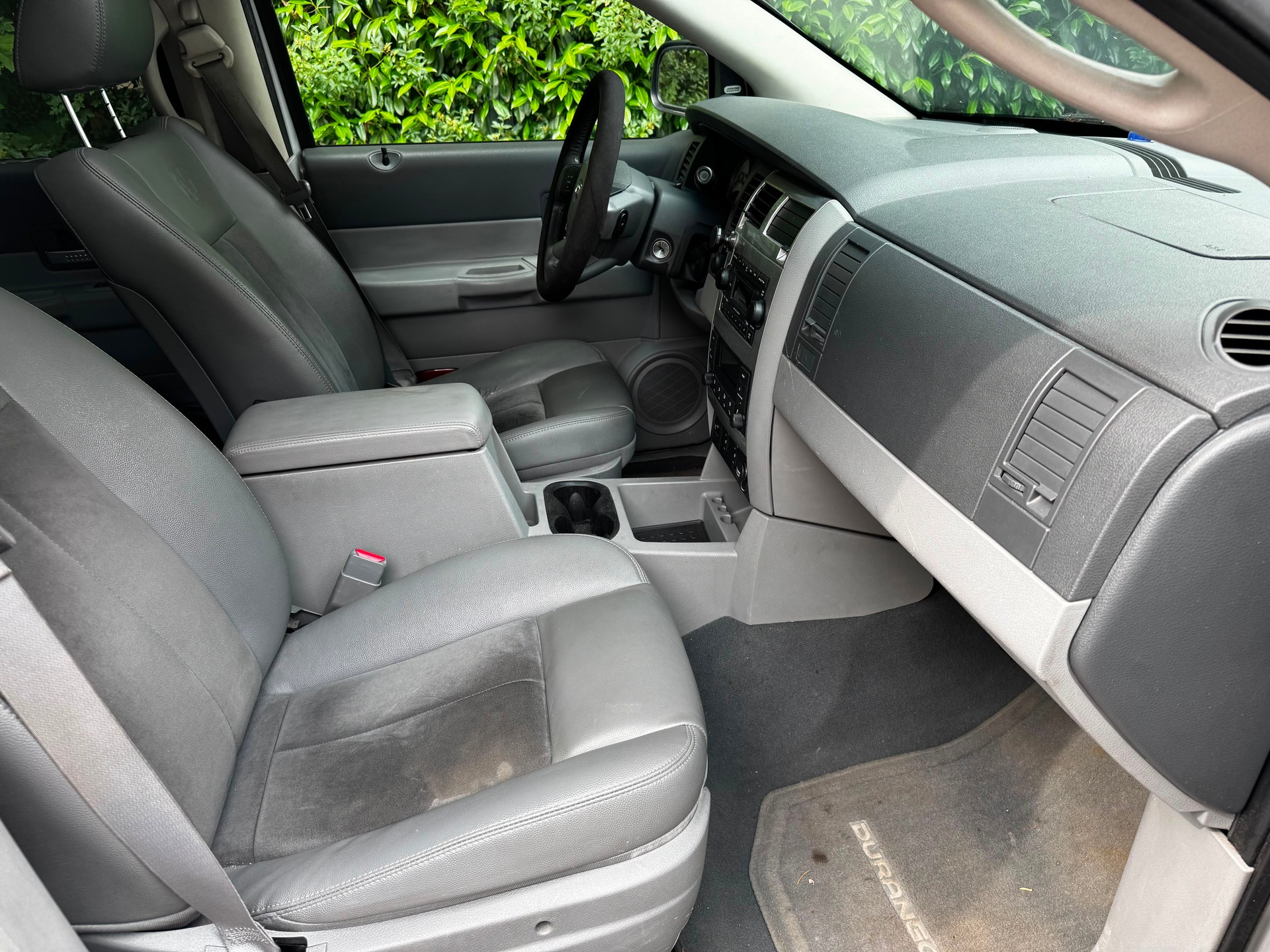 DODGE Durango 5.7-image-9