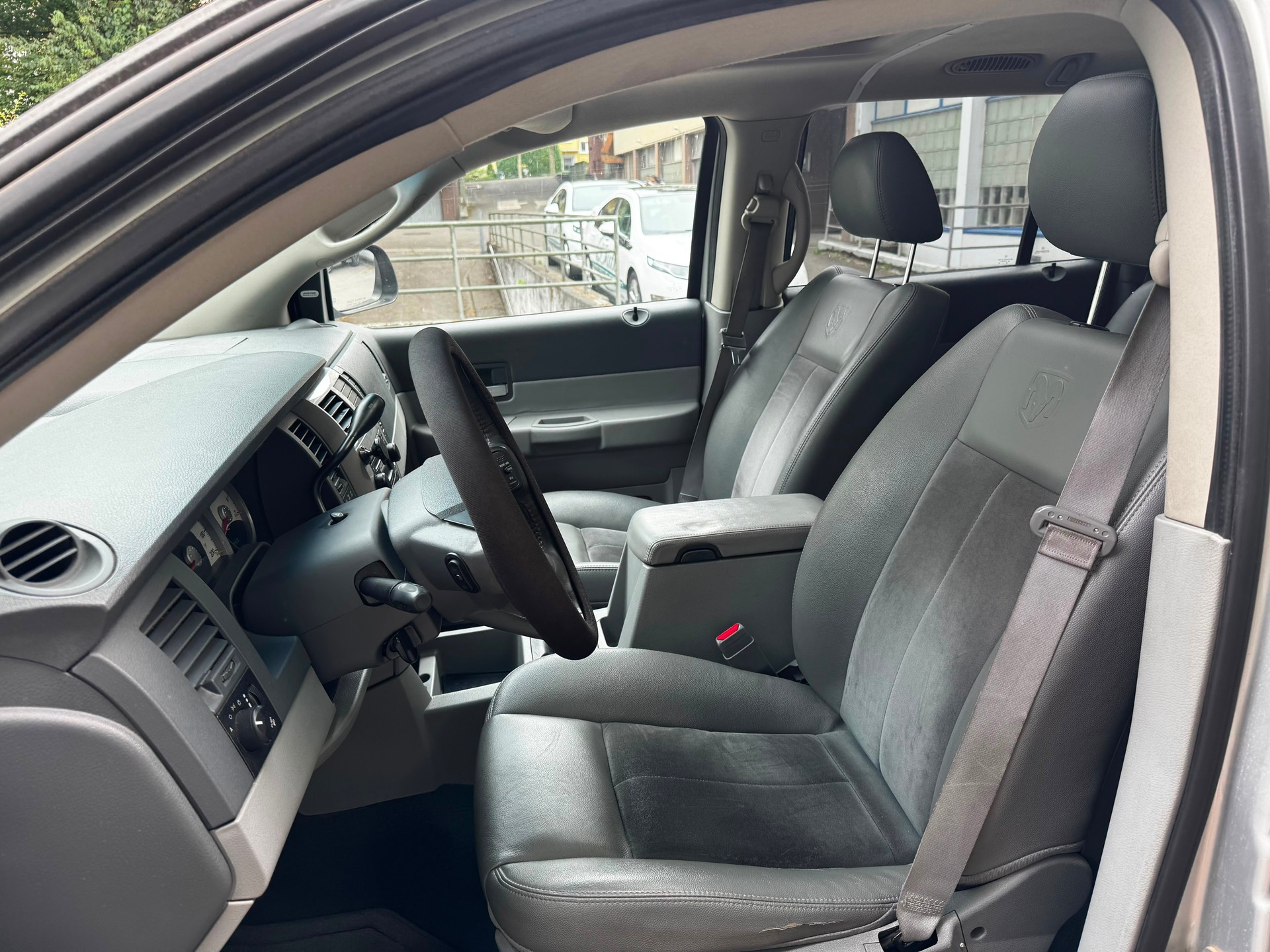 DODGE Durango 5.7-image-8