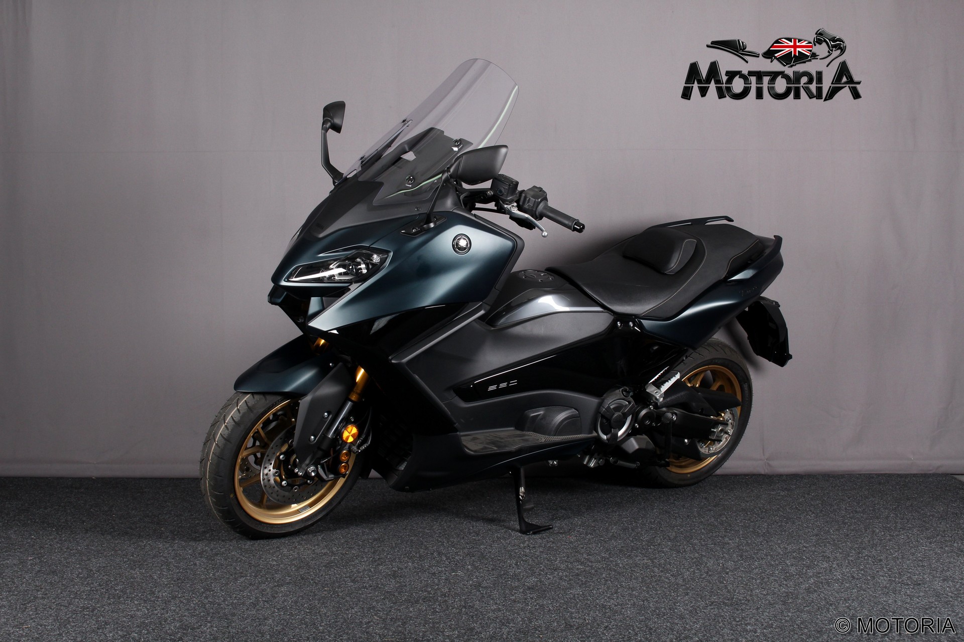 YAMAHA T-MAX Tech-Max XP 560-showroom-element-1