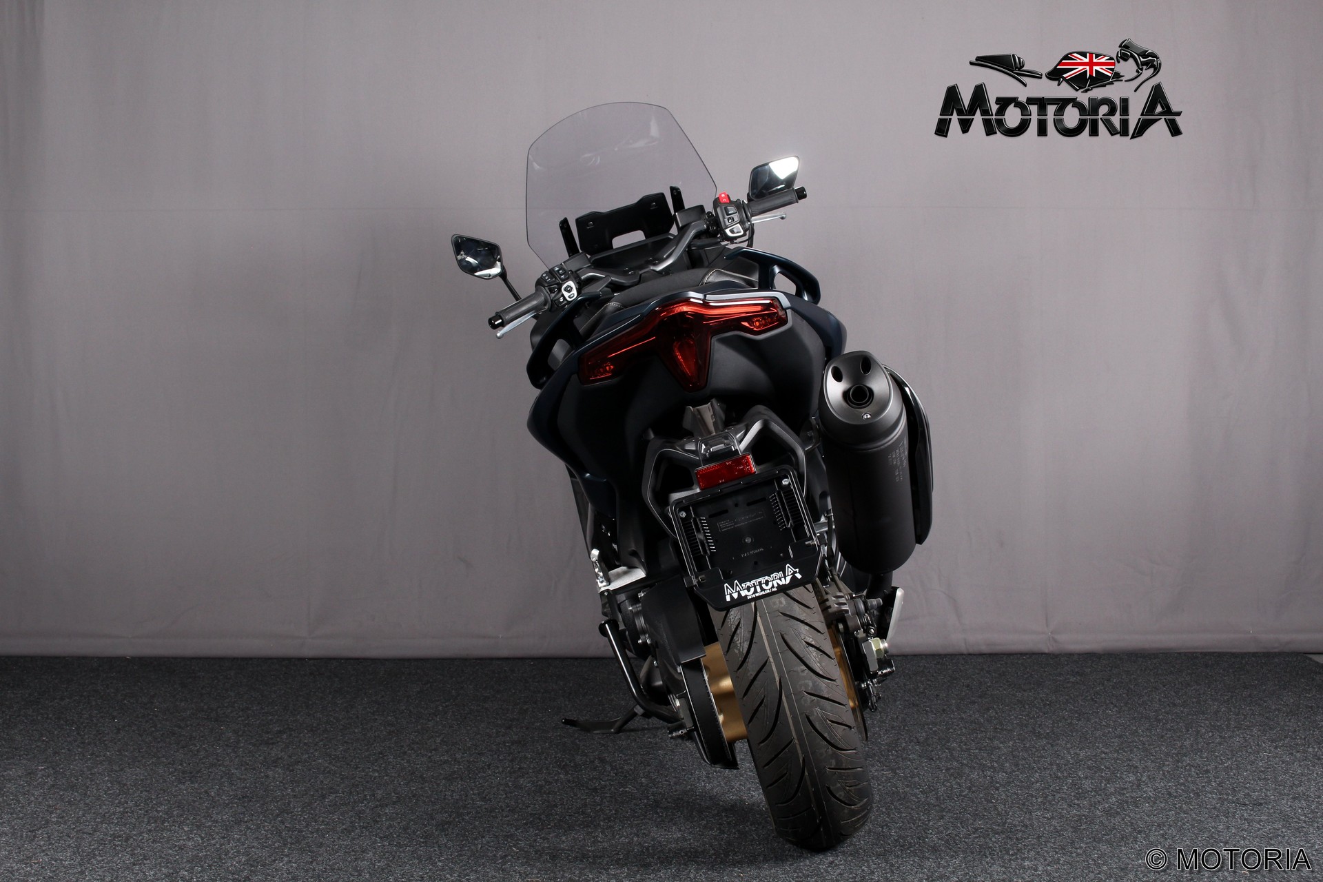 YAMAHA T-MAX Tech-Max XP 560-image-4