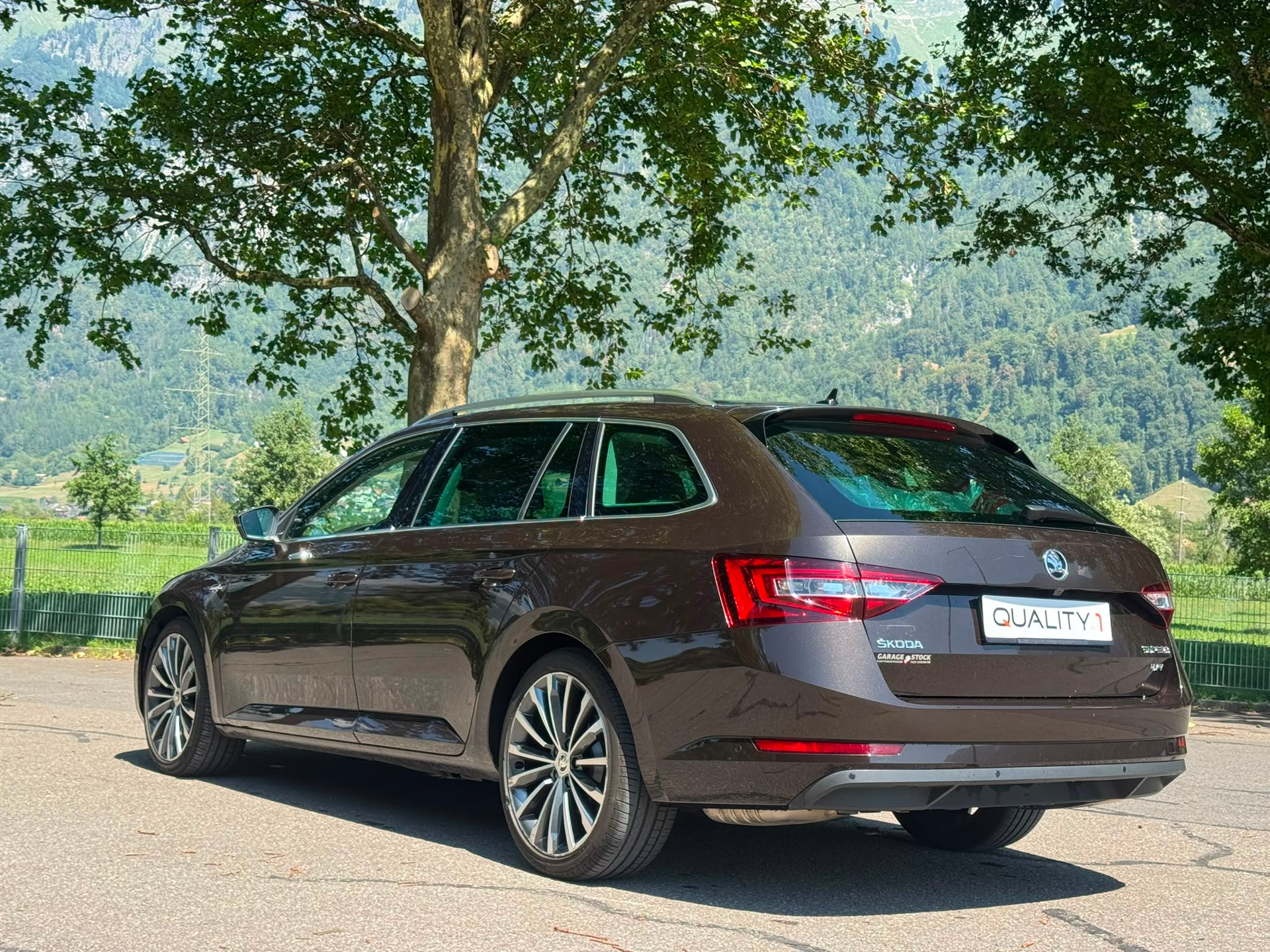 SKODA Superb Combi 2.0 TDi L&K 4x4 DSG-image-7