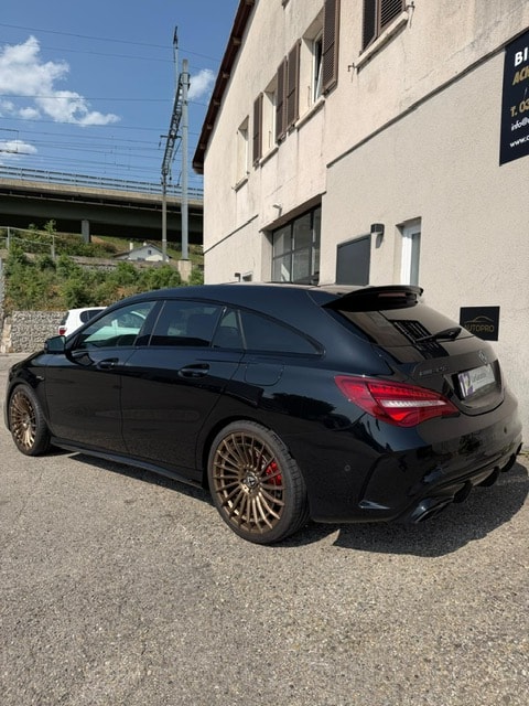 MERCEDES-BENZ CLA 45 AMG 4m Shooting Brake-image-4