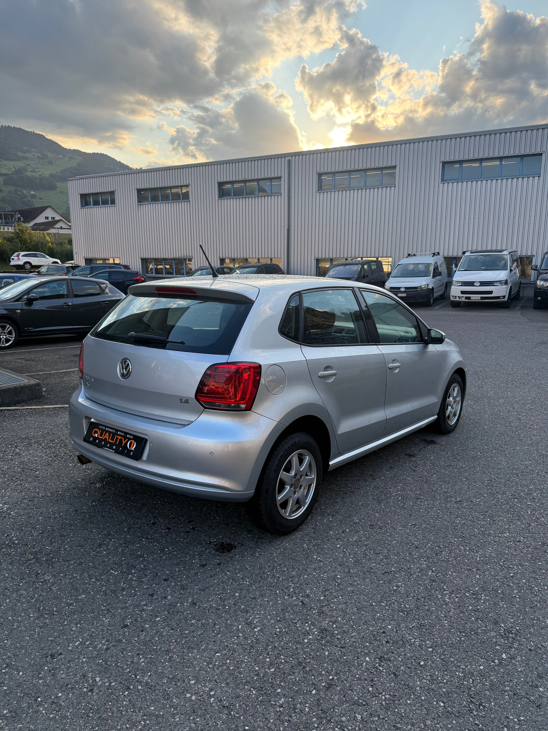 VW Polo 1.4 16V Trendline-image-13