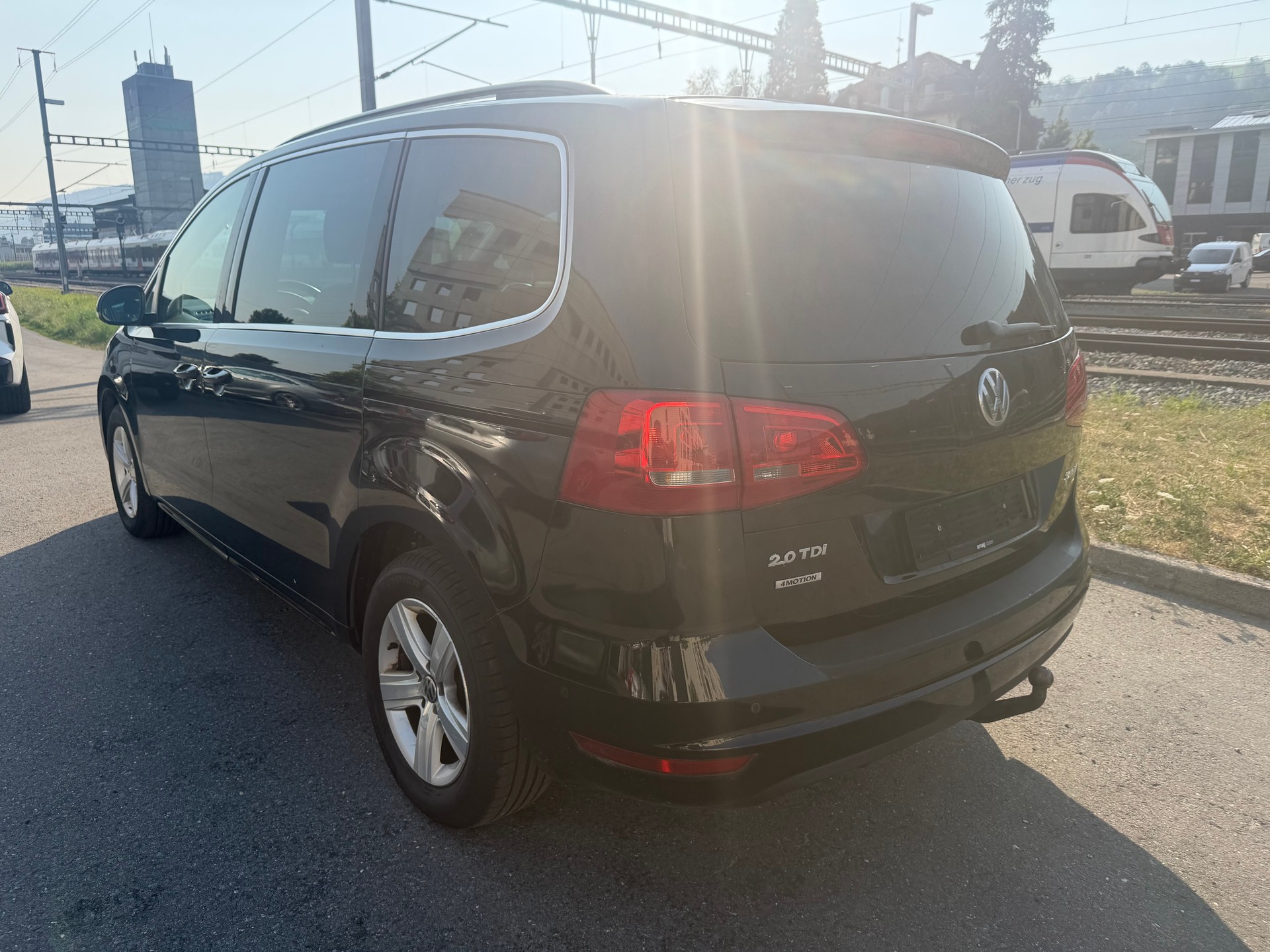 VW Sharan 2.0 TDI BMT Comfortline 4Motion-image-8