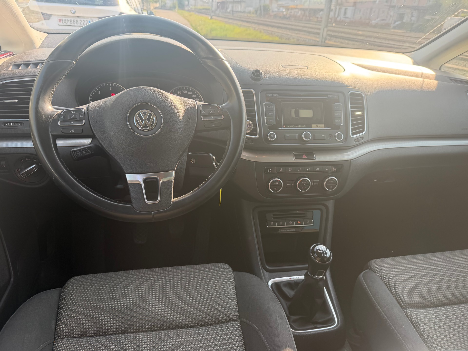 VW Sharan 2.0 TDI BMT Comfortline 4Motion-image-11