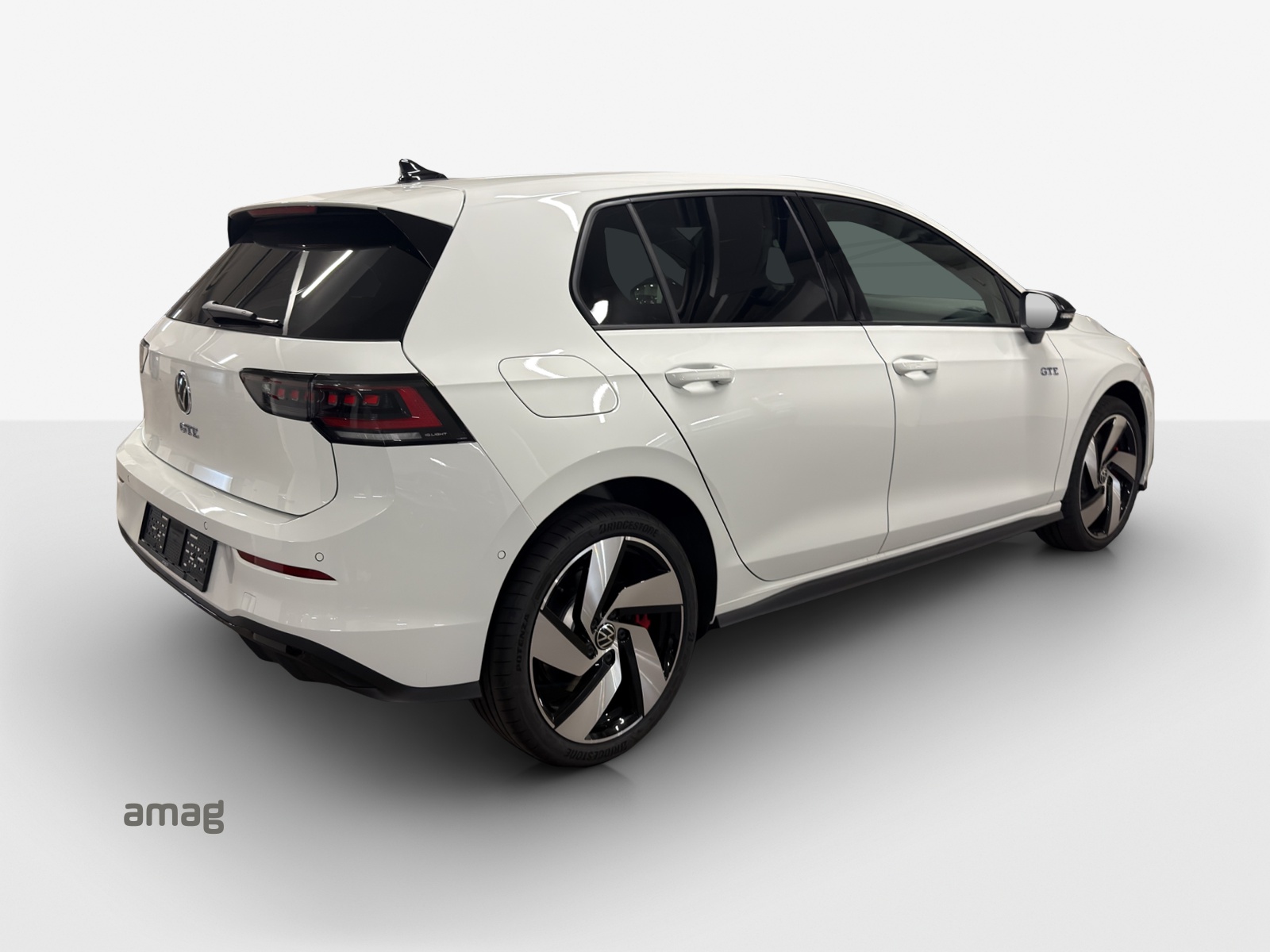 VW Golf 1.5 TSI PHEV GTE-image-4