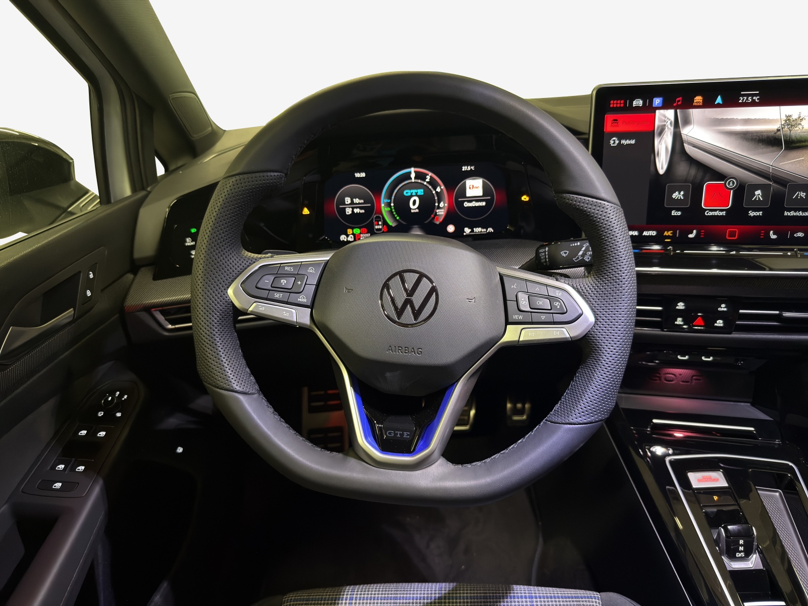 VW Golf 1.5 TSI PHEV GTE-image-8