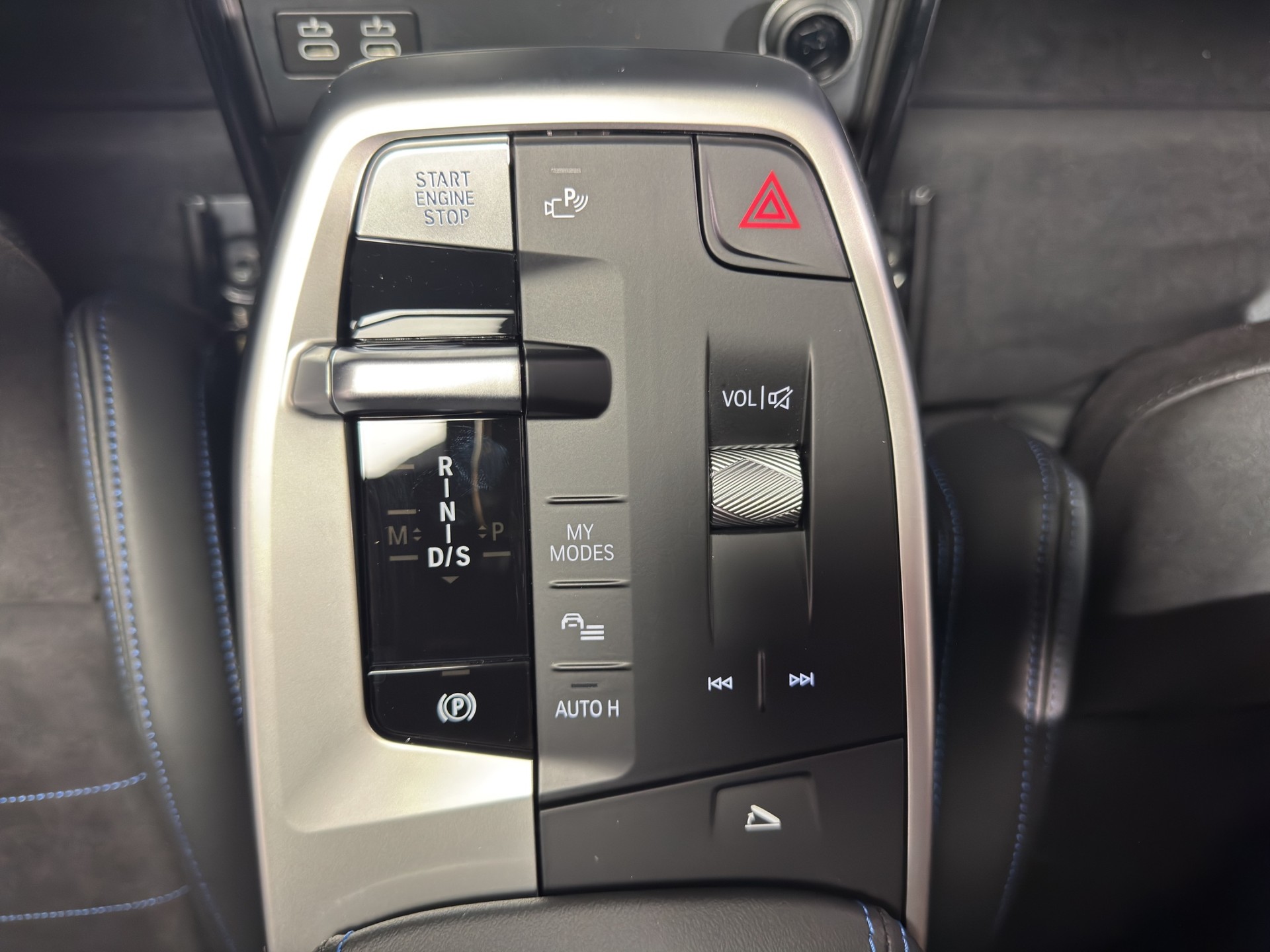 BMW X1 20d xDrive-image-14