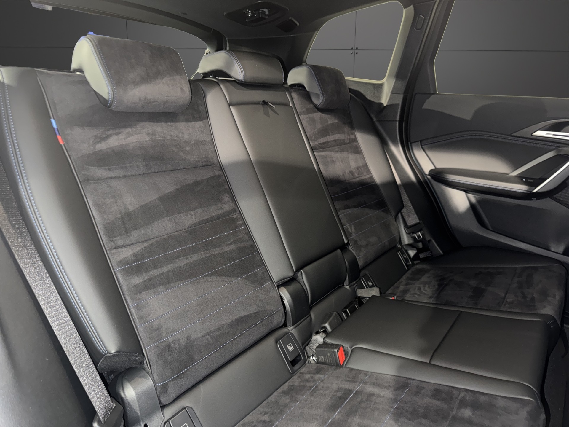 BMW X1 20d xDrive-image-17