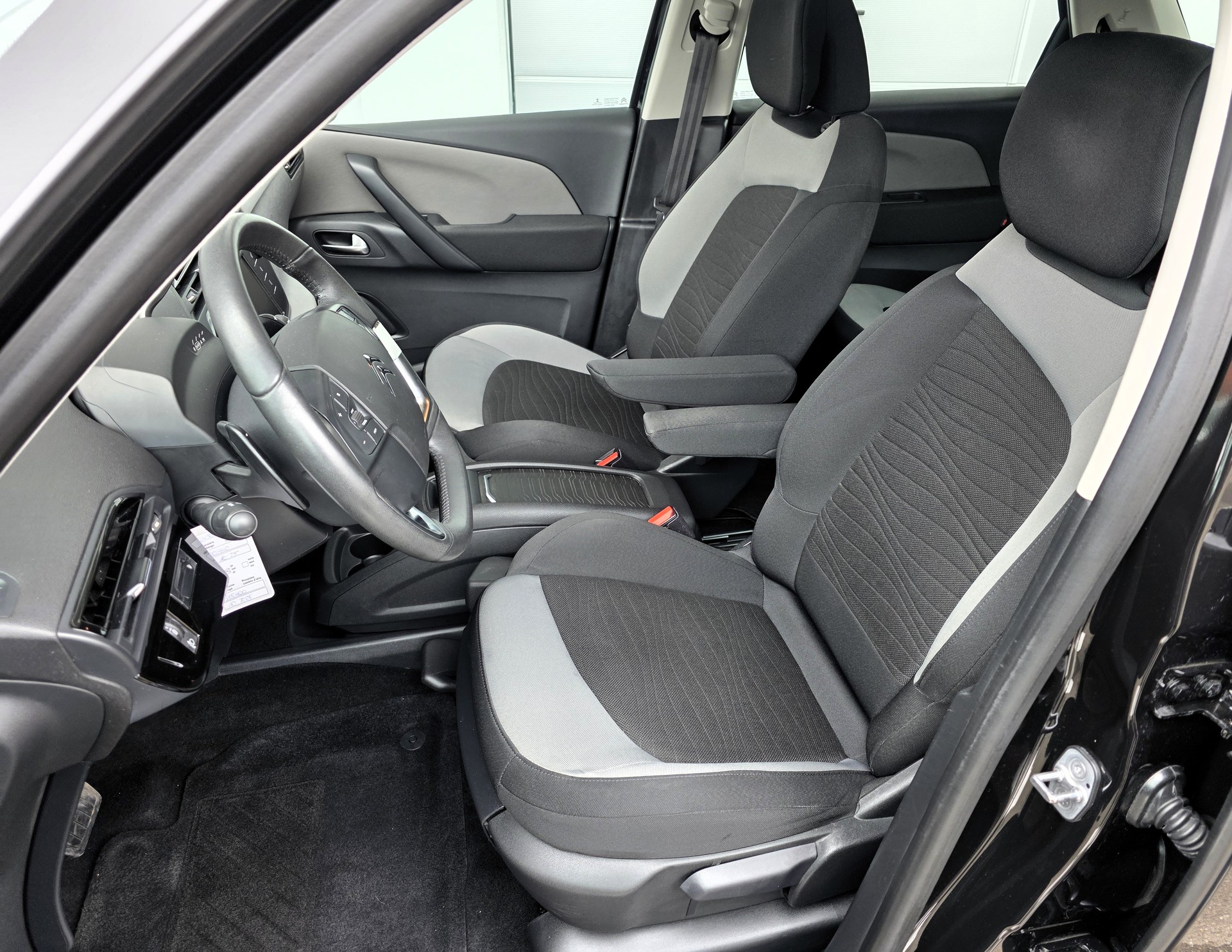 CITROEN C4 Picasso 1.6 e-HDi Séduction ETG6-image-13
