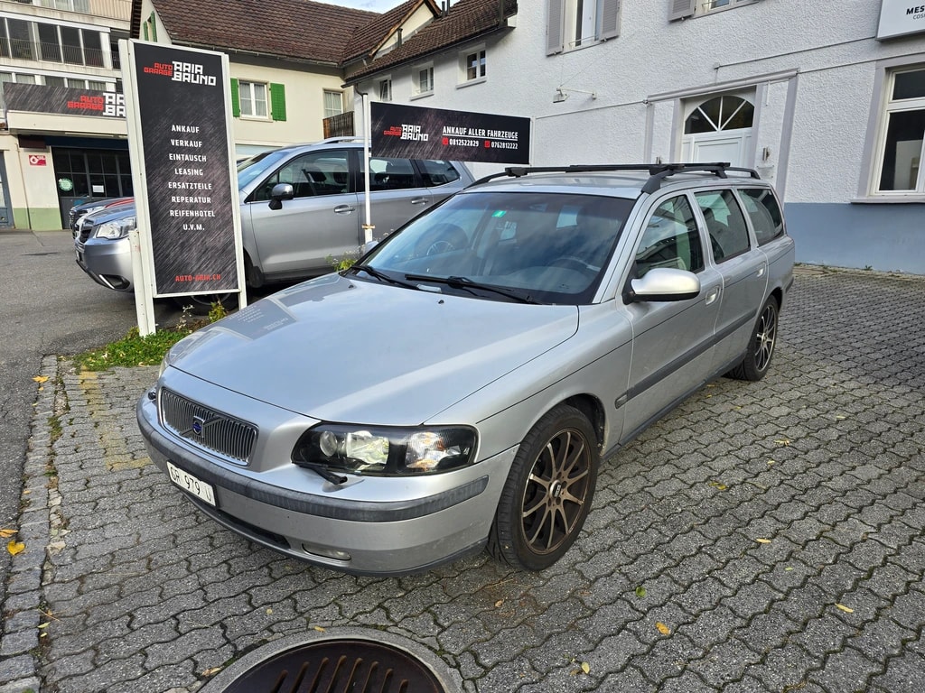 VOLVO V70 2.4T Ocean Race-image-0