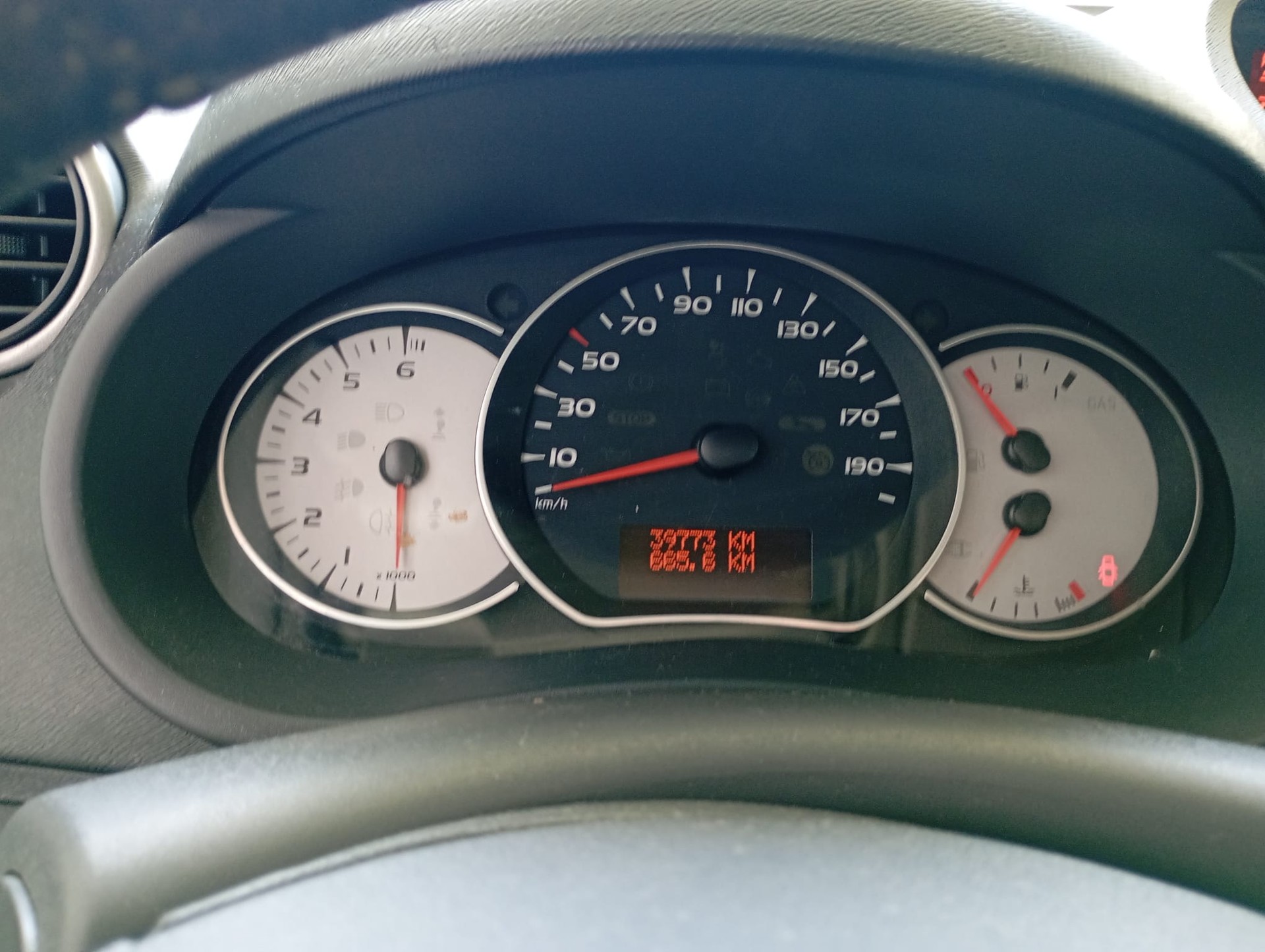RENAULT 1.6 16V Dynamique-image-5