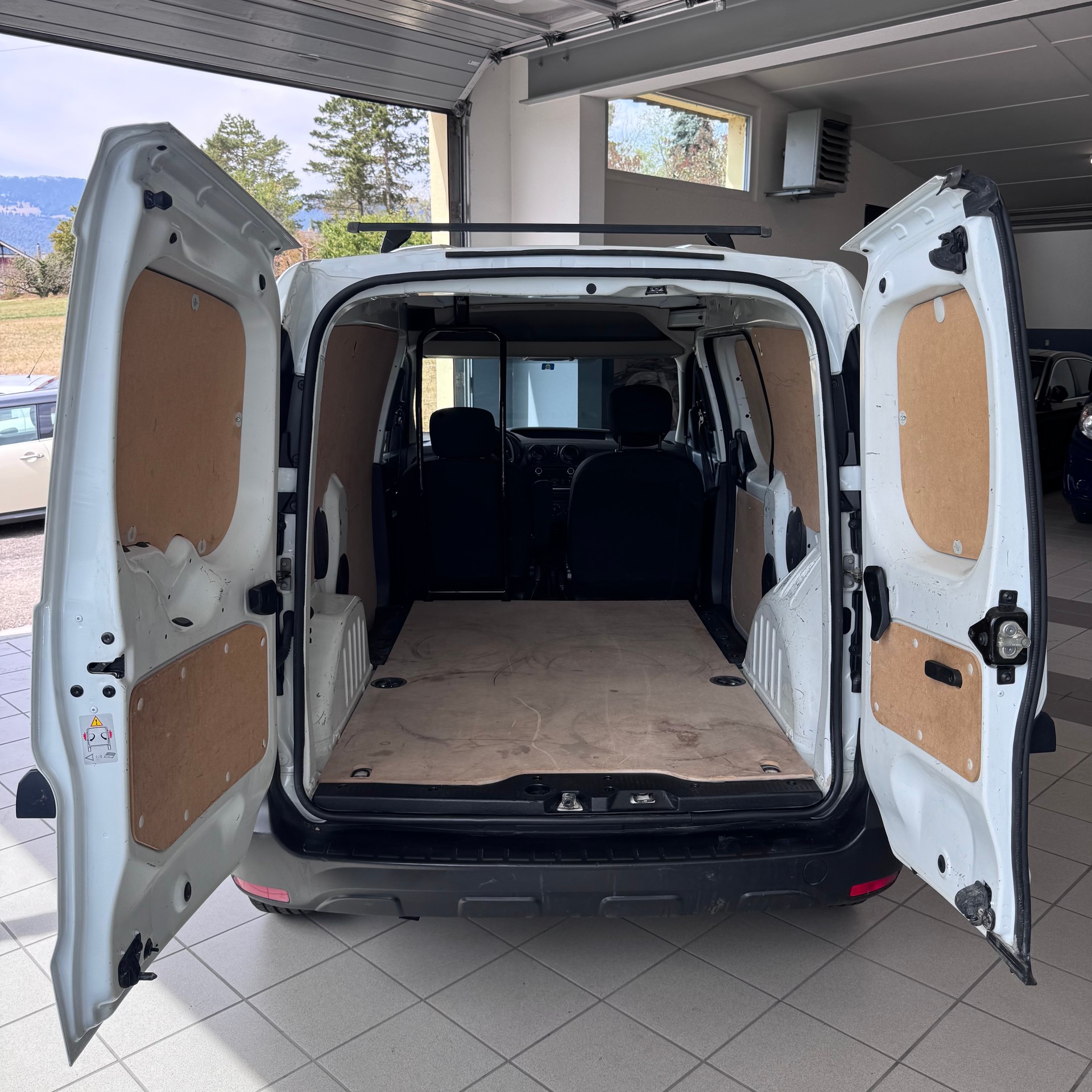DACIA Dokker Van SCe 100 S&S Essential Verblecht-image-8