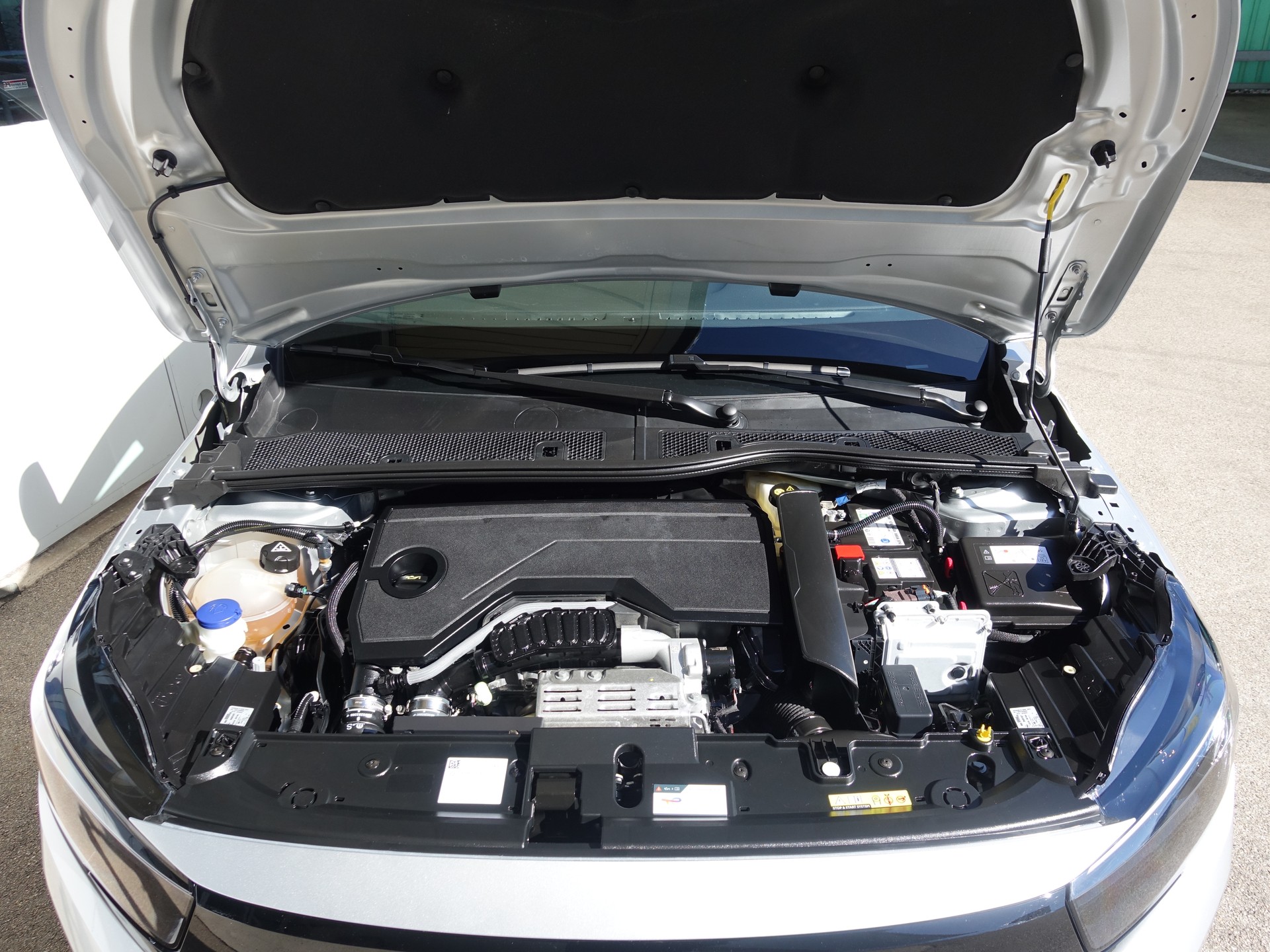 OPEL Corsa 1.2 MHEV GS-image-9