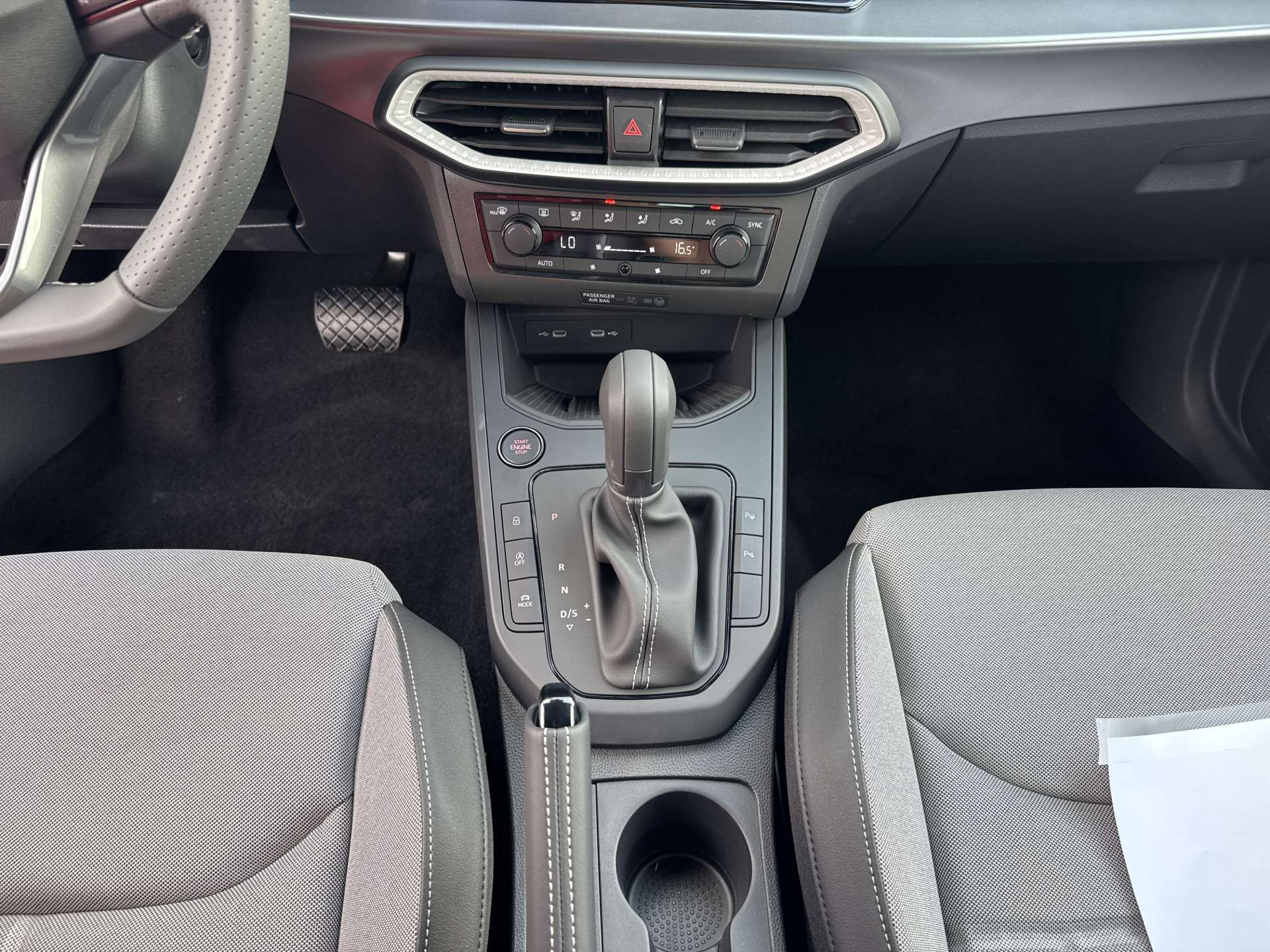 SEAT Arona 1.0 TSi Eco FR DSG-Automat-image-11