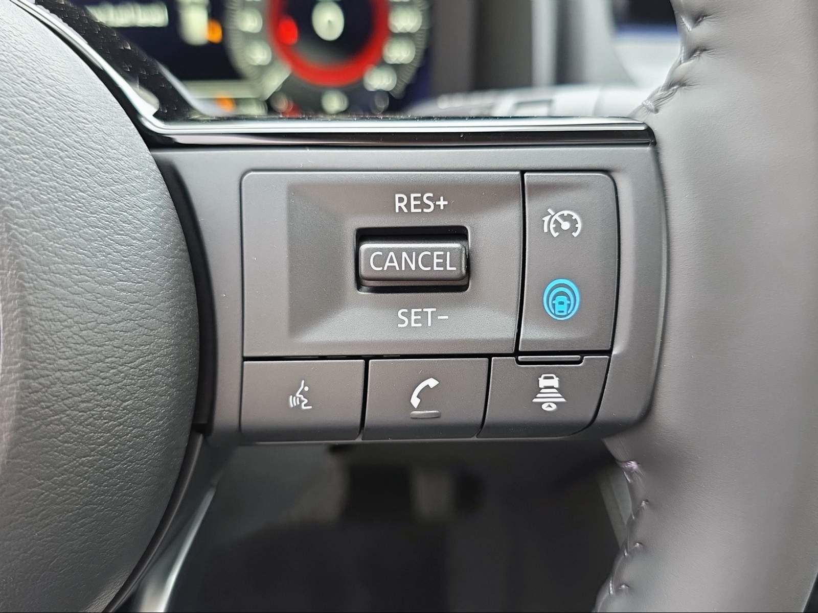 NISSAN X-Trail 1.5 VC-T Tekna+ e-4orce 7P-image-13