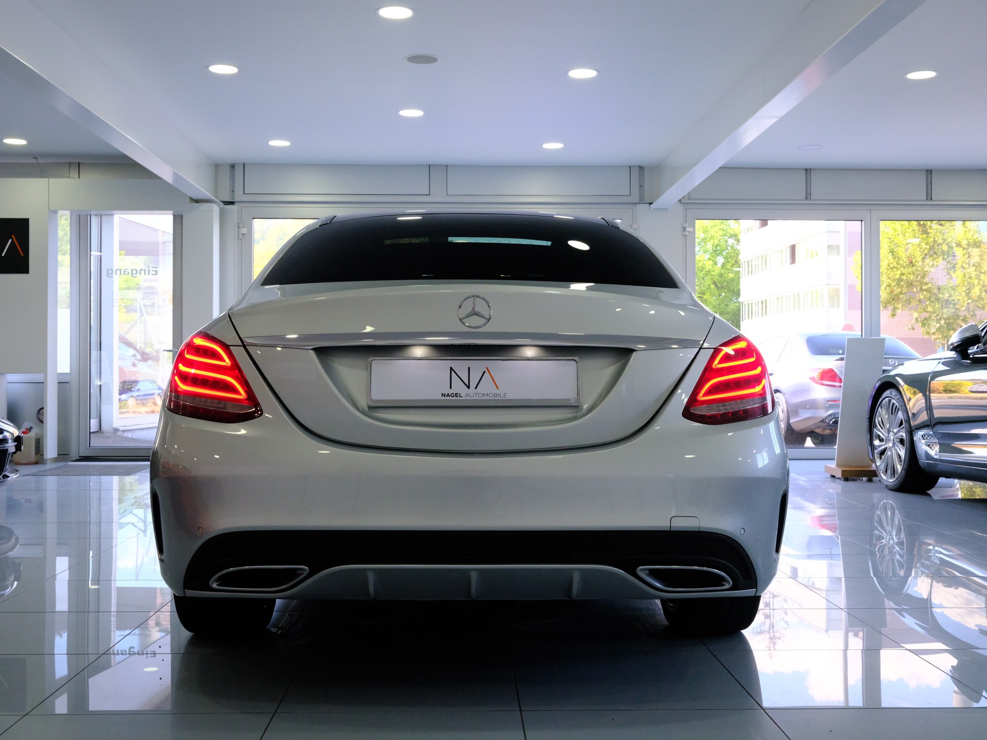 MERCEDES-BENZ C 250 d Swiss Star AMG Line 4Matic 9G-Tronic-image-5