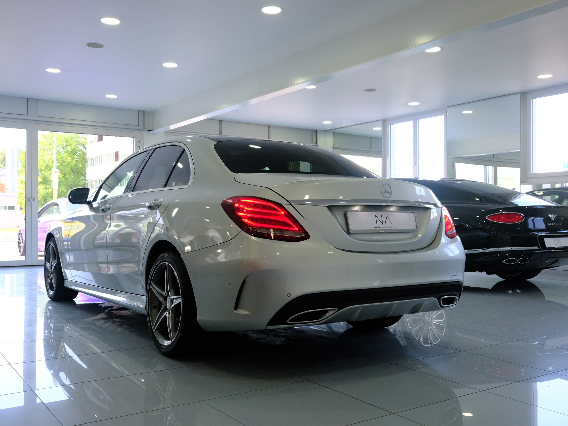 MERCEDES-BENZ C 250 d Swiss Star AMG Line 4Matic 9G-Tronic-image-4