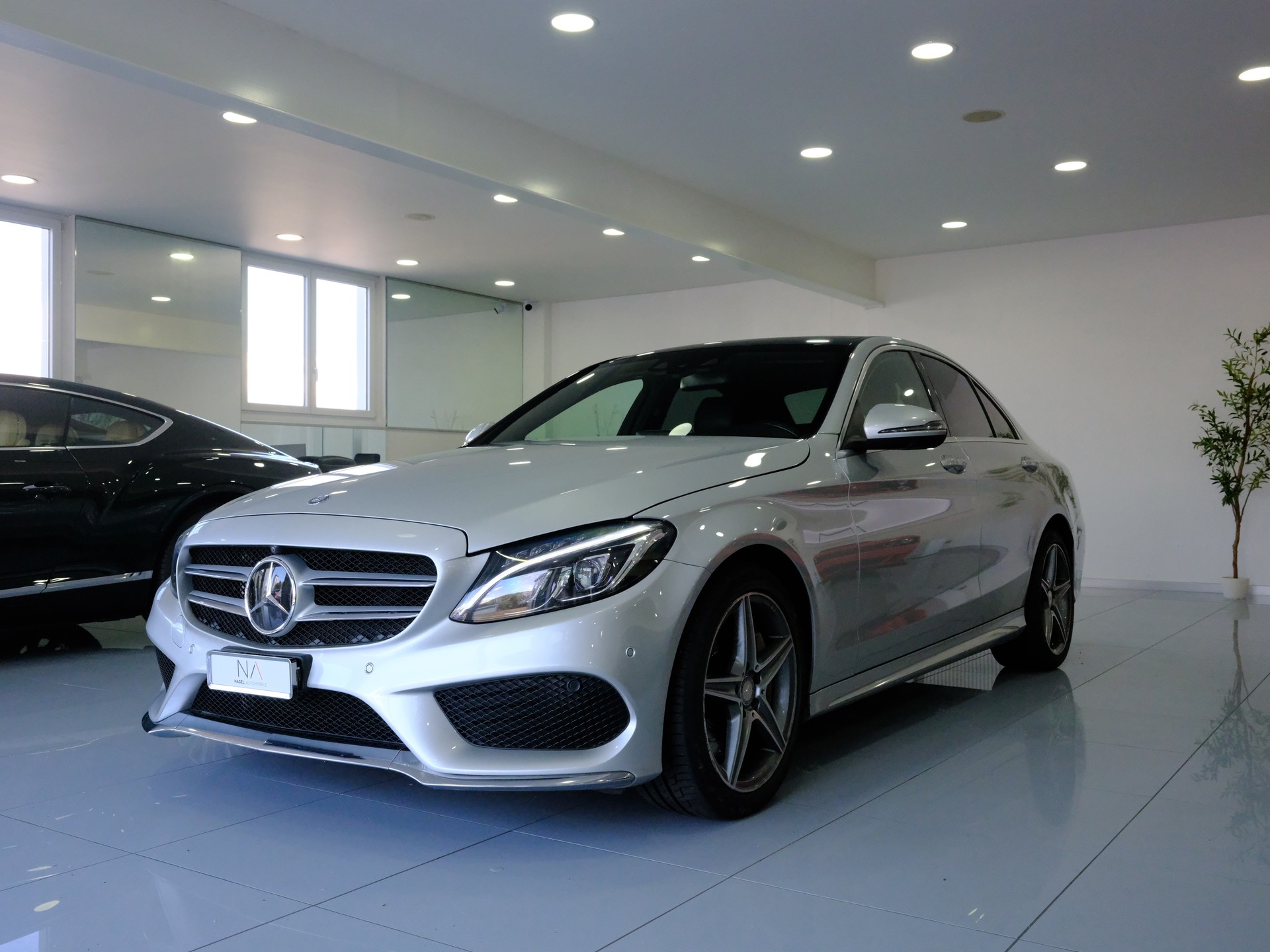 MERCEDES-BENZ C 250 d Swiss Star AMG Line 4Matic 9G-Tronic-image-3