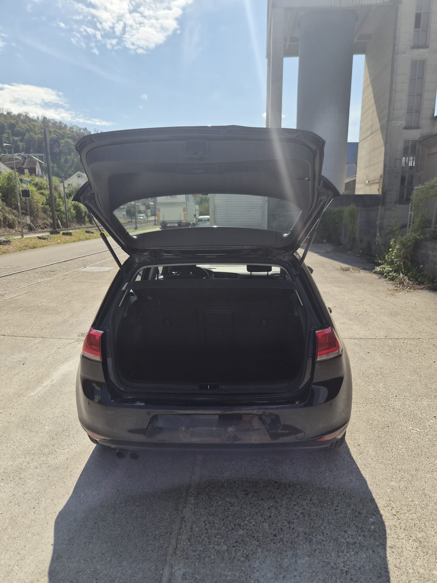 VW Golf 2.0 TDI Highline 4Motion-image-3